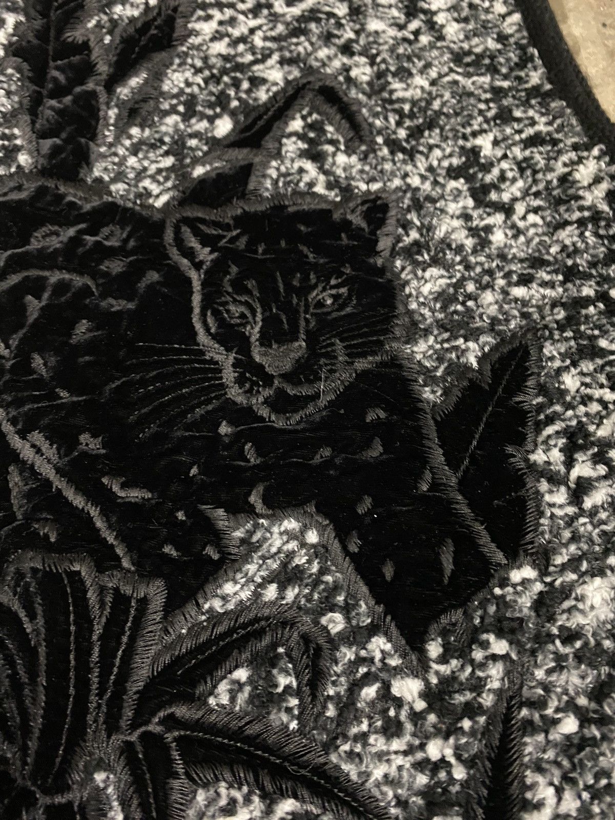 Japanese Brand 90s GOJI Japan black panther embroidered fleece Size US M / EU 48-50 / 2 - 4 Thumbnail