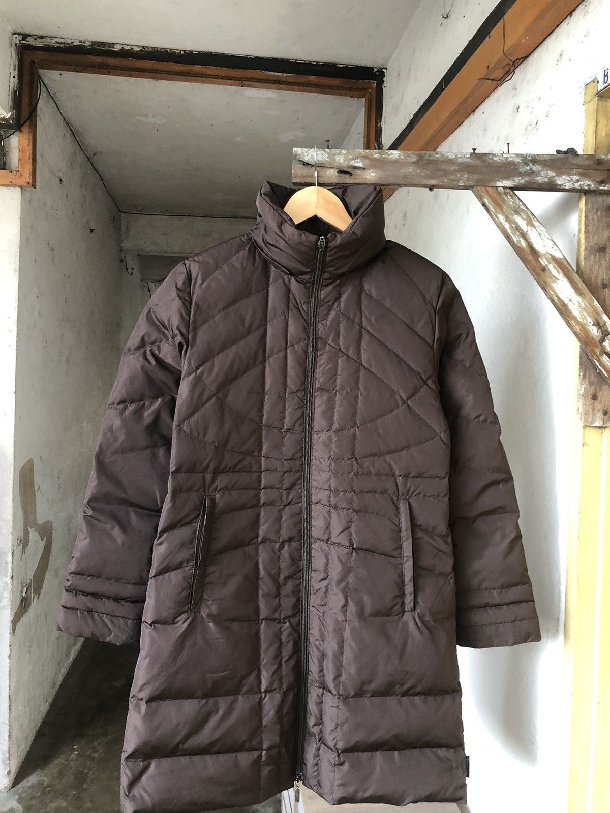 Moncler Vintage Moncler Brown Down Long Jacket Size XXS / US 00 / IT 34 - 5 Thumbnail