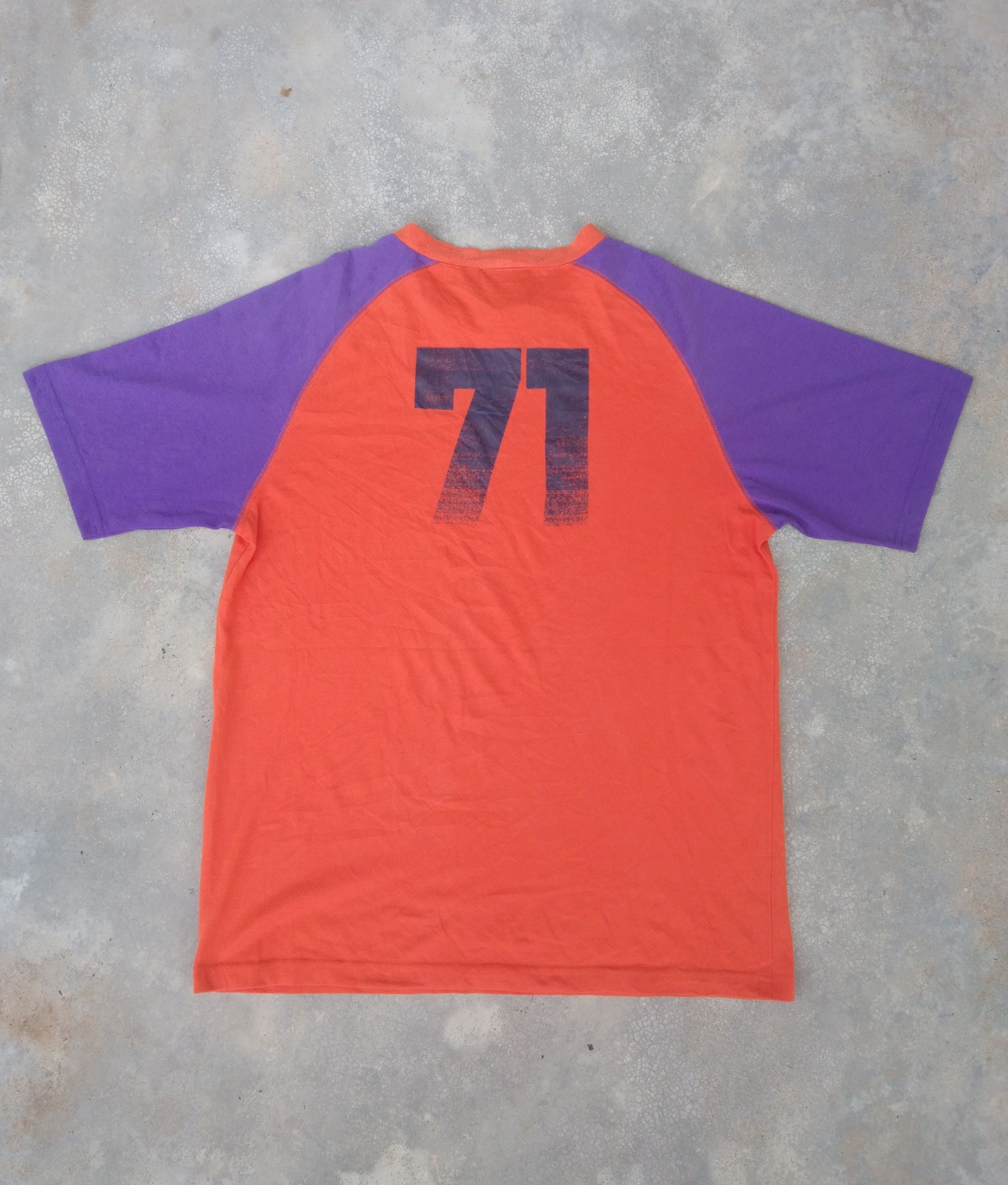 Nike Vintage Nike T Shirt Size US S / EU 44-46 / 1 - 2 Thumbnail