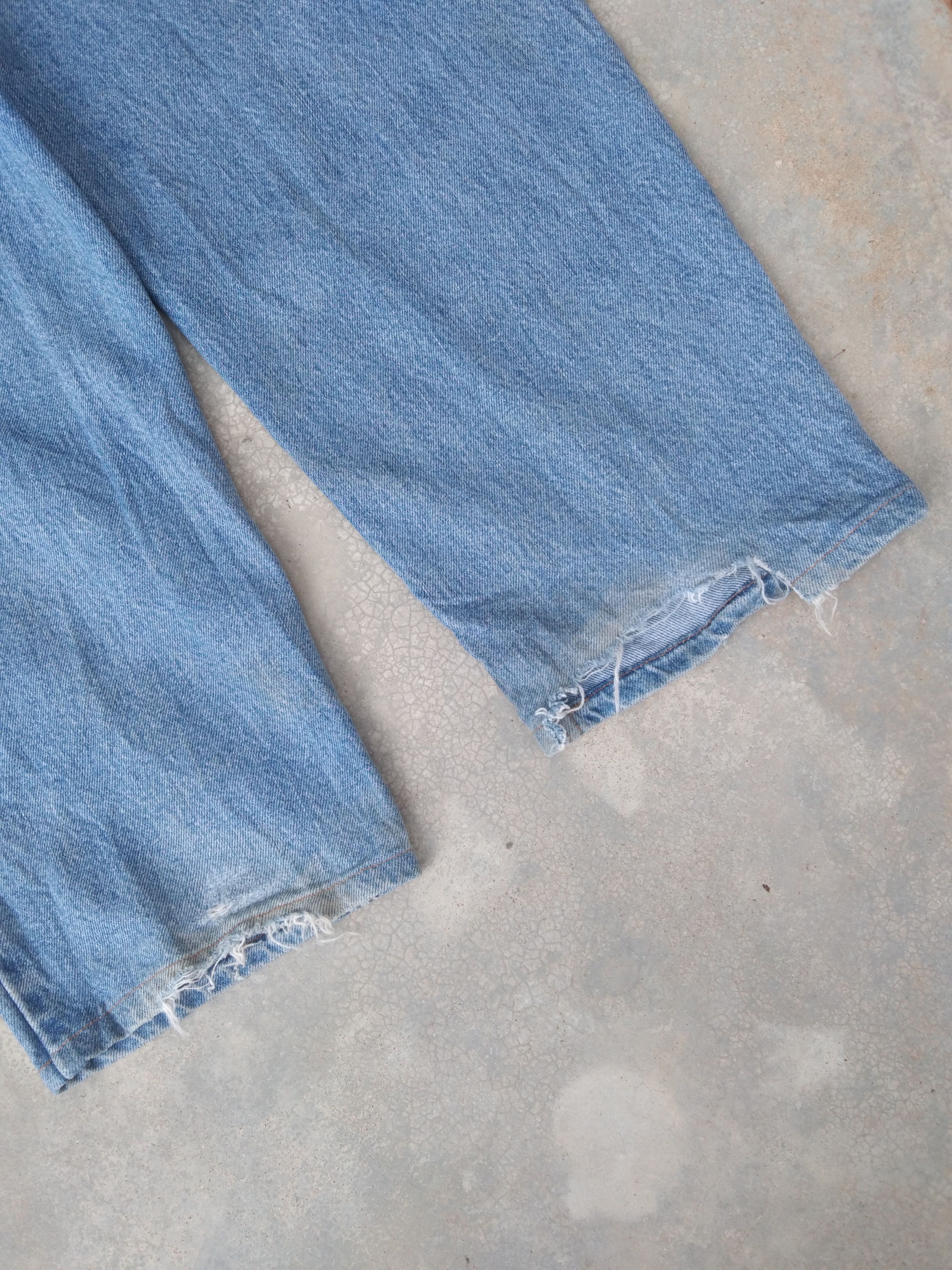 Levi's 90s Vintage Levi's Jeans 560 Loose Baggy Distressed Denim Size US 38 / EU 54 - 3 Thumbnail