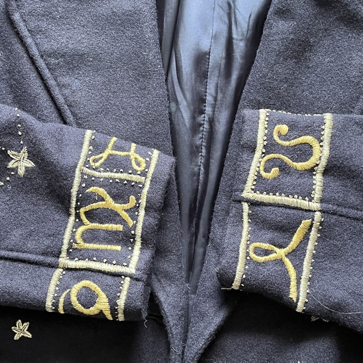 Issey Miyake × Vintage RARE VINTAGE ISSEY MIYAKE EMBROIDERED ZODIAC STARS BLAZER Size US M / EU 48-50 / 2 - 12 Thumbnail