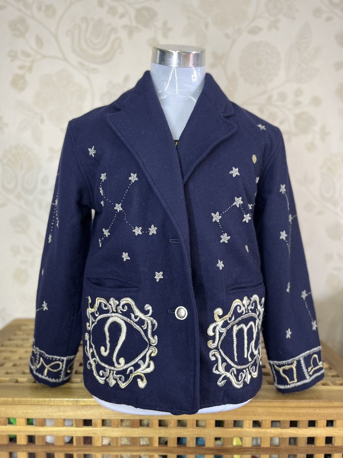 Issey Miyake × Vintage RARE VINTAGE ISSEY MIYAKE EMBROIDERED ZODIAC STARS BLAZER Size US M / EU 48-50 / 2 - 24 Thumbnail