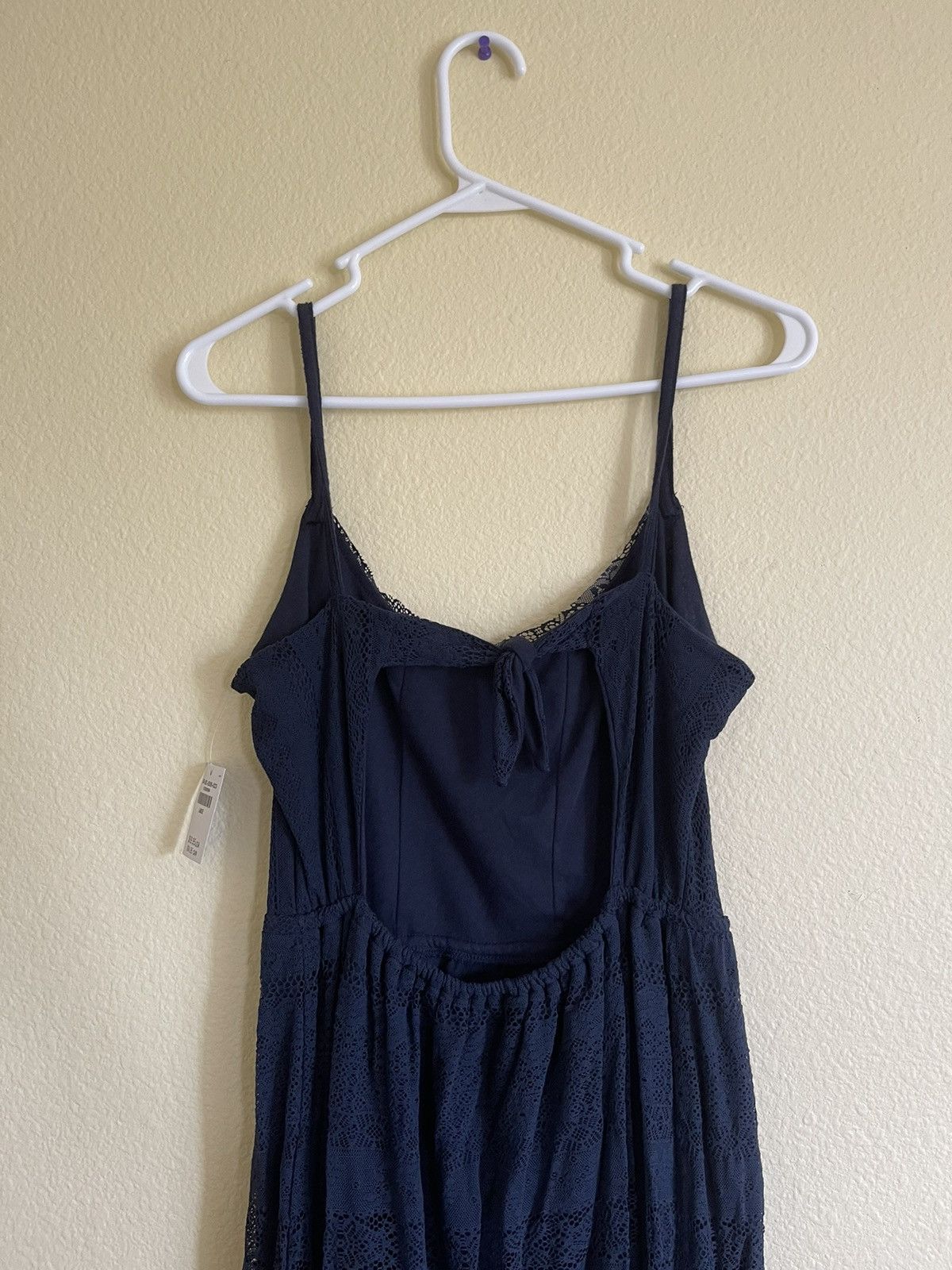 Hollister NWT long skirt dress size large in navy blue lace
