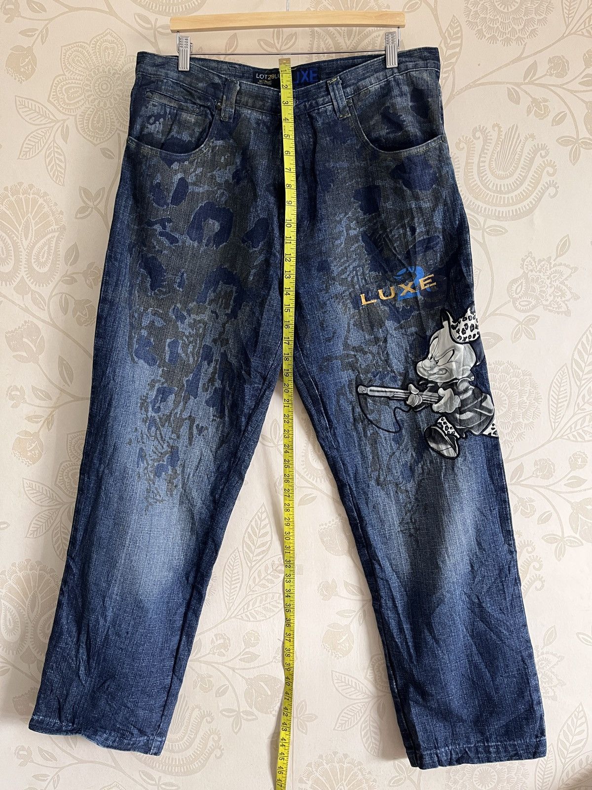 Cartoon Network × Luxe Rare Looney Tunes X Luxe Denim Jeans Baggy Cut Size US 37 - 2 Thumbnail