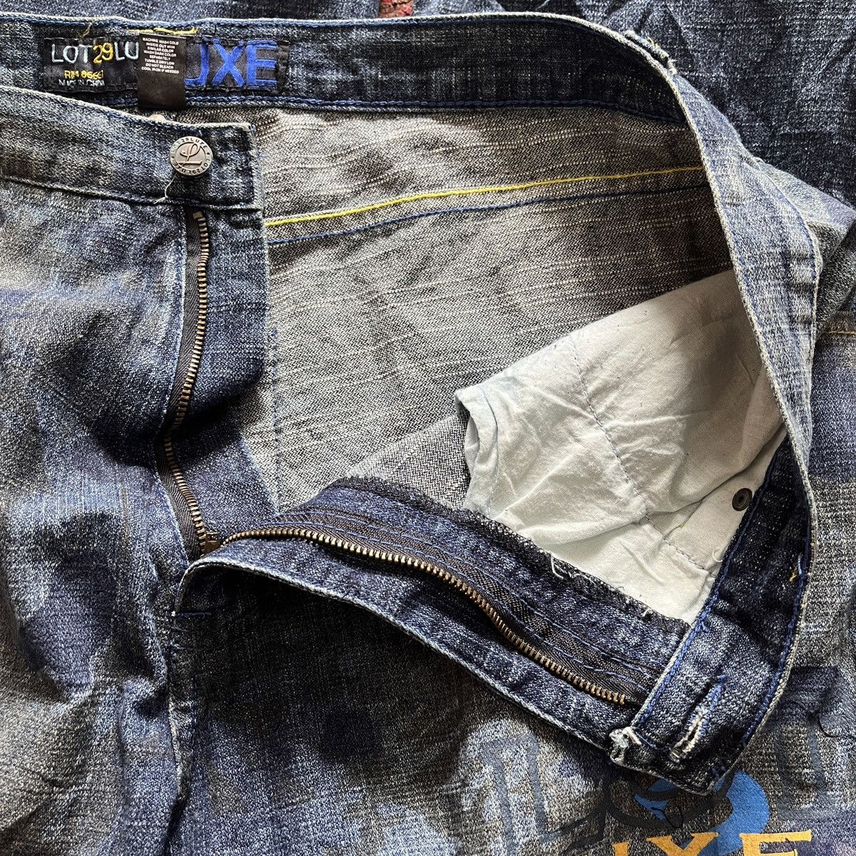Cartoon Network × Luxe Rare Looney Tunes X Luxe Denim Jeans Baggy Cut Size US 37 - 3 Thumbnail