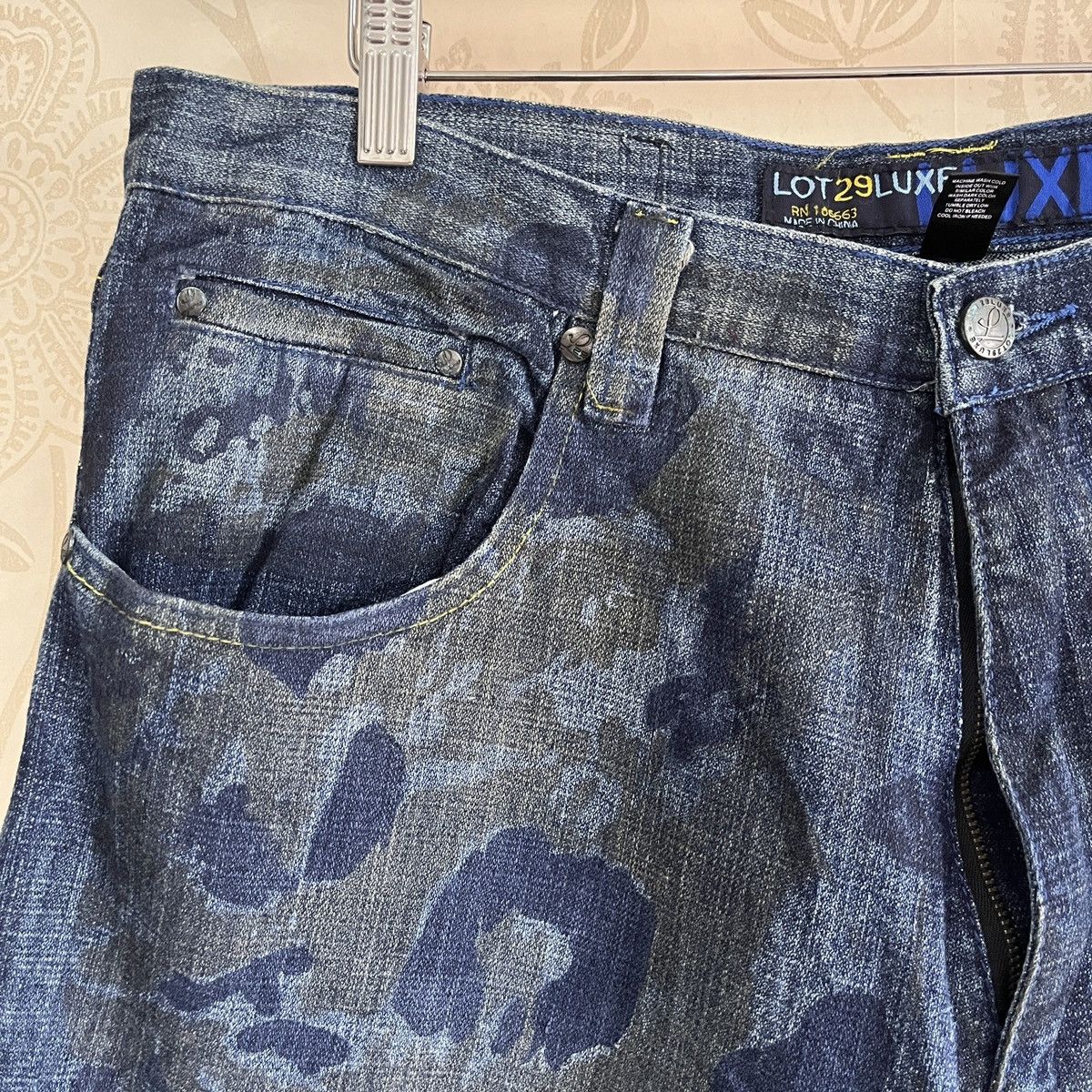 Cartoon Network × Luxe Rare Looney Tunes X Luxe Denim Jeans Baggy Cut Size US 37 - 8 Thumbnail