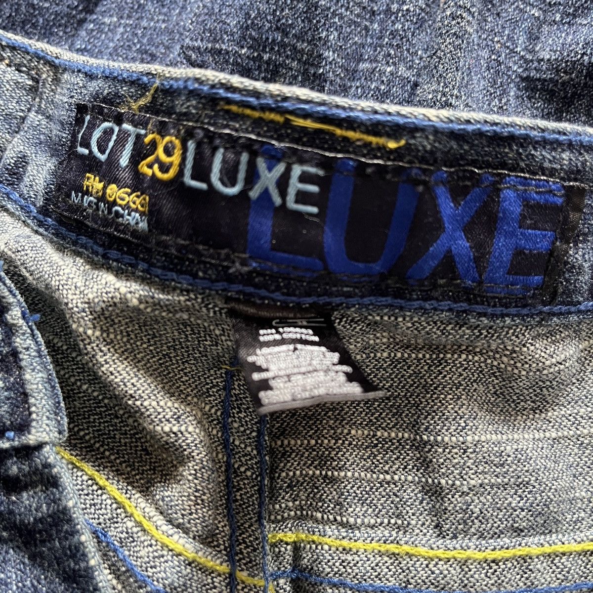 Cartoon Network × Luxe Rare Looney Tunes X Luxe Denim Jeans Baggy Cut Size US 37 - 7 Thumbnail