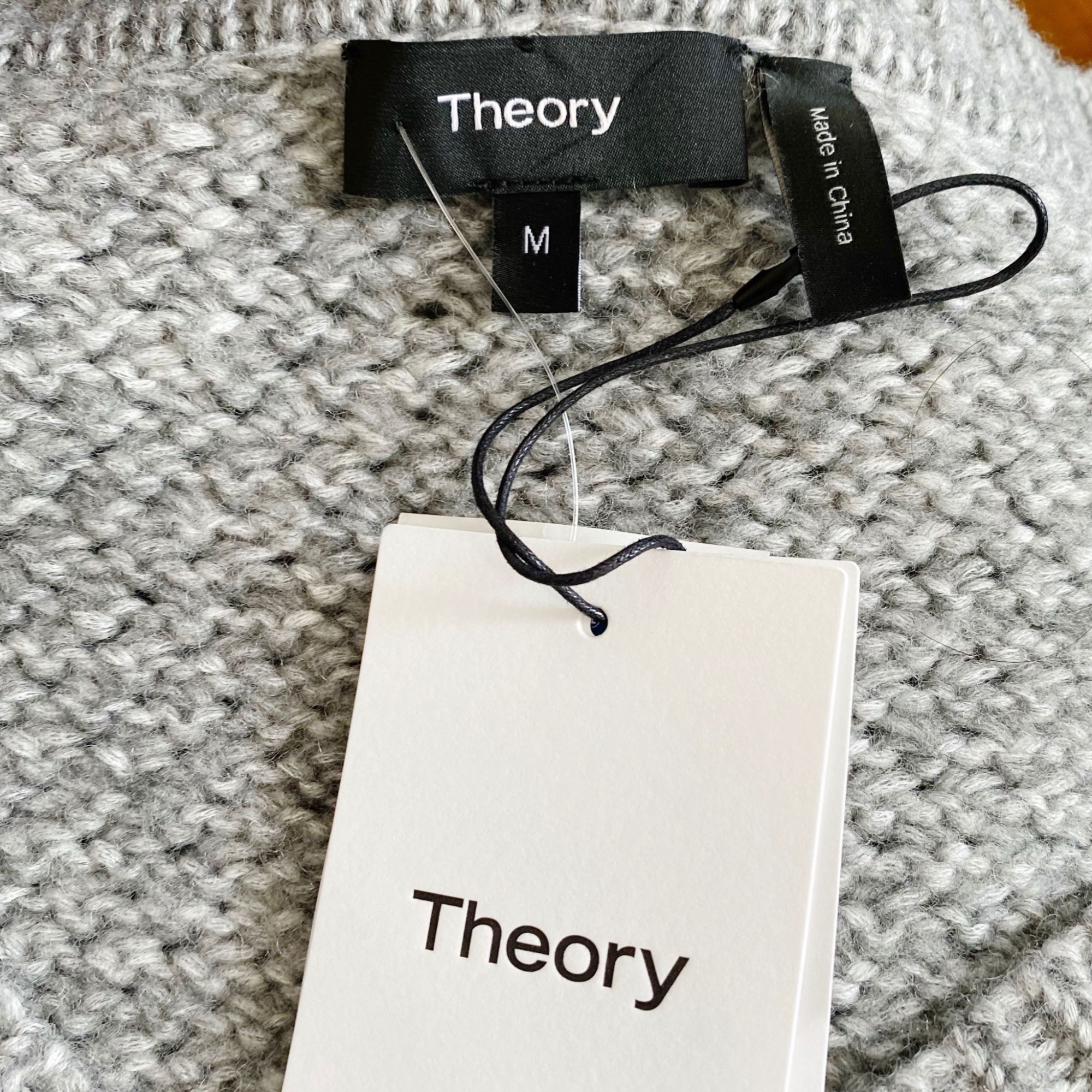 Theory NWT Theory Gray Slouchy V Neck Textured Sweater, Size M Size M / US 6-8 / IT 42-44 - 7 Thumbnail