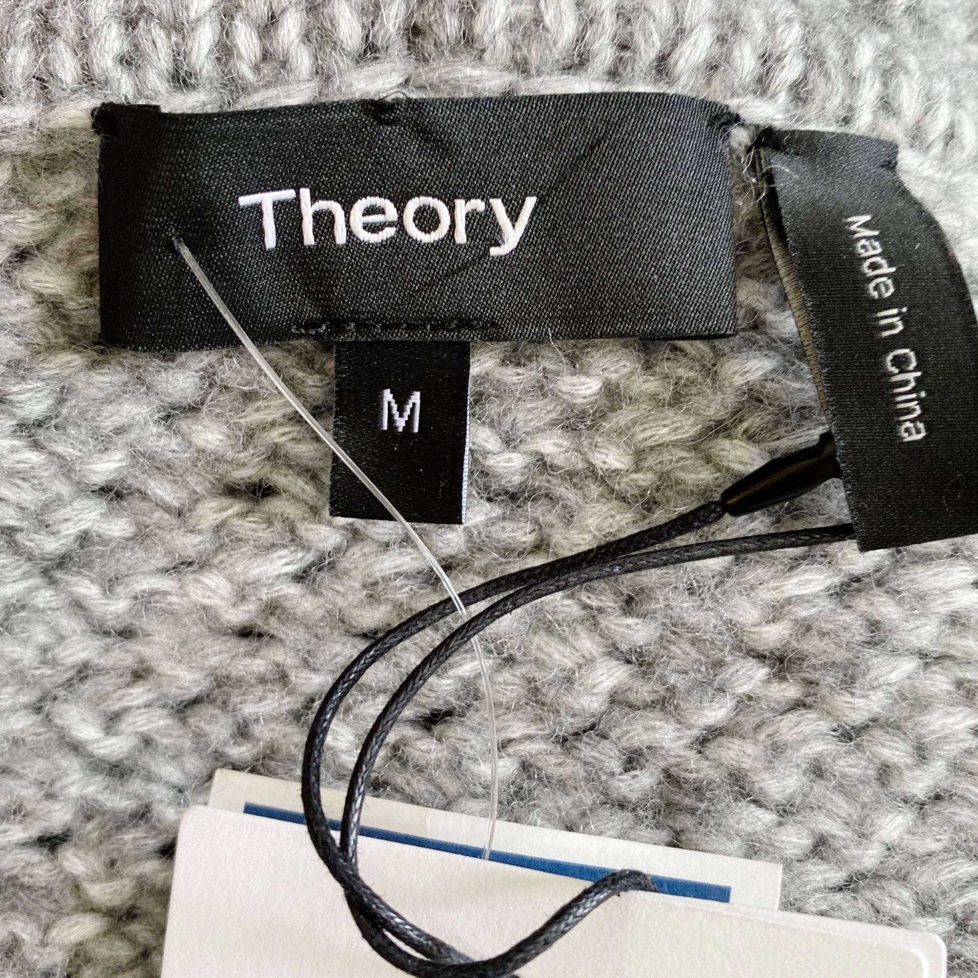 Theory NWT Theory Gray Slouchy V Neck Textured Sweater, Size M Size M / US 6-8 / IT 42-44 - 8 Thumbnail