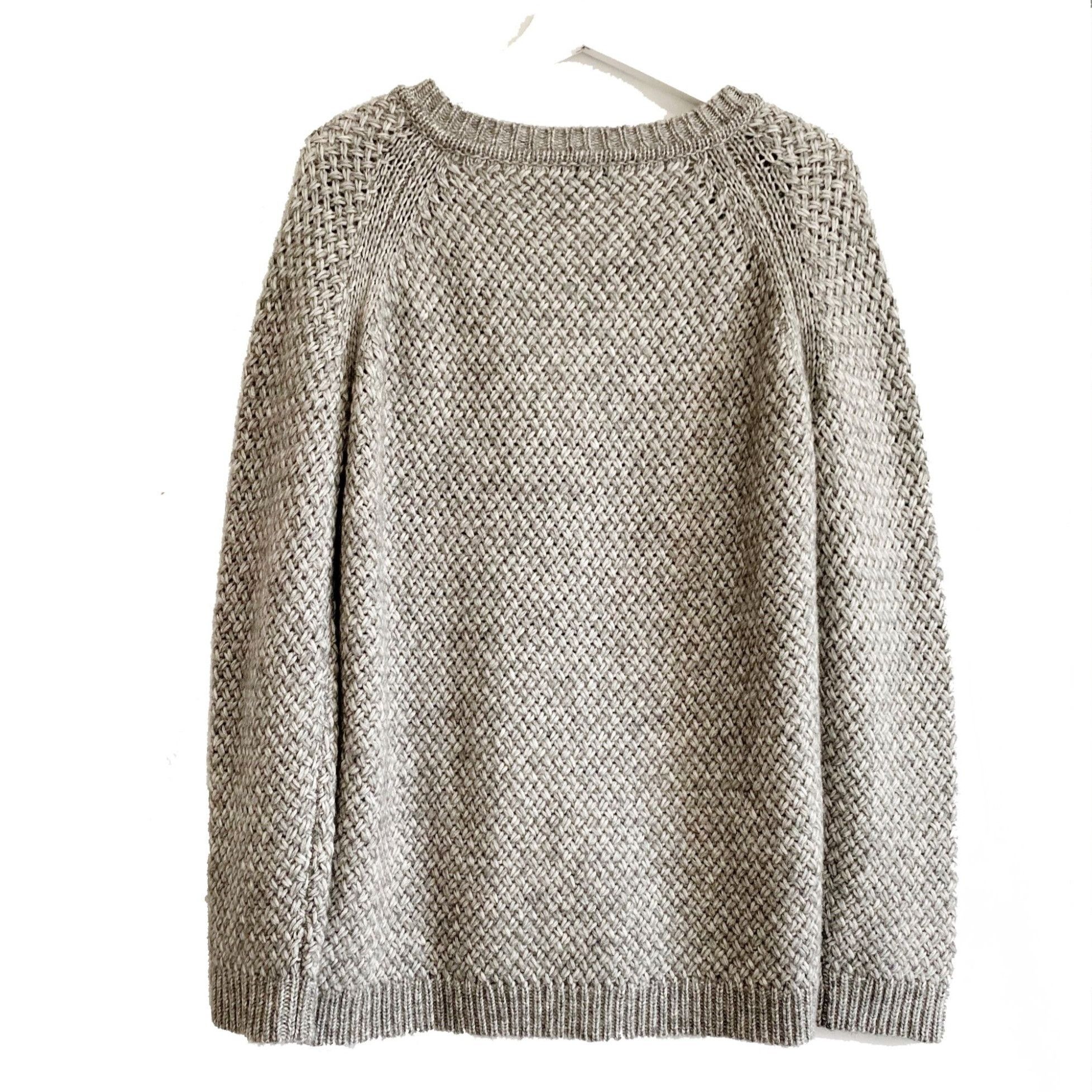 Theory NWT Theory Gray Slouchy V Neck Textured Sweater, Size M Size M / US 6-8 / IT 42-44 - 2 Thumbnail
