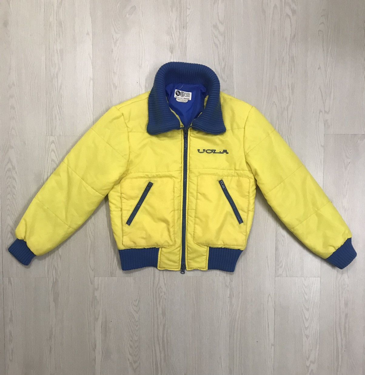 Descente × Vintage 💥RARE💥 Vintage NCAA UCLA Bomber Jacket Descente Size US S / EU 44-46 / 1 - 1 Thumbnail