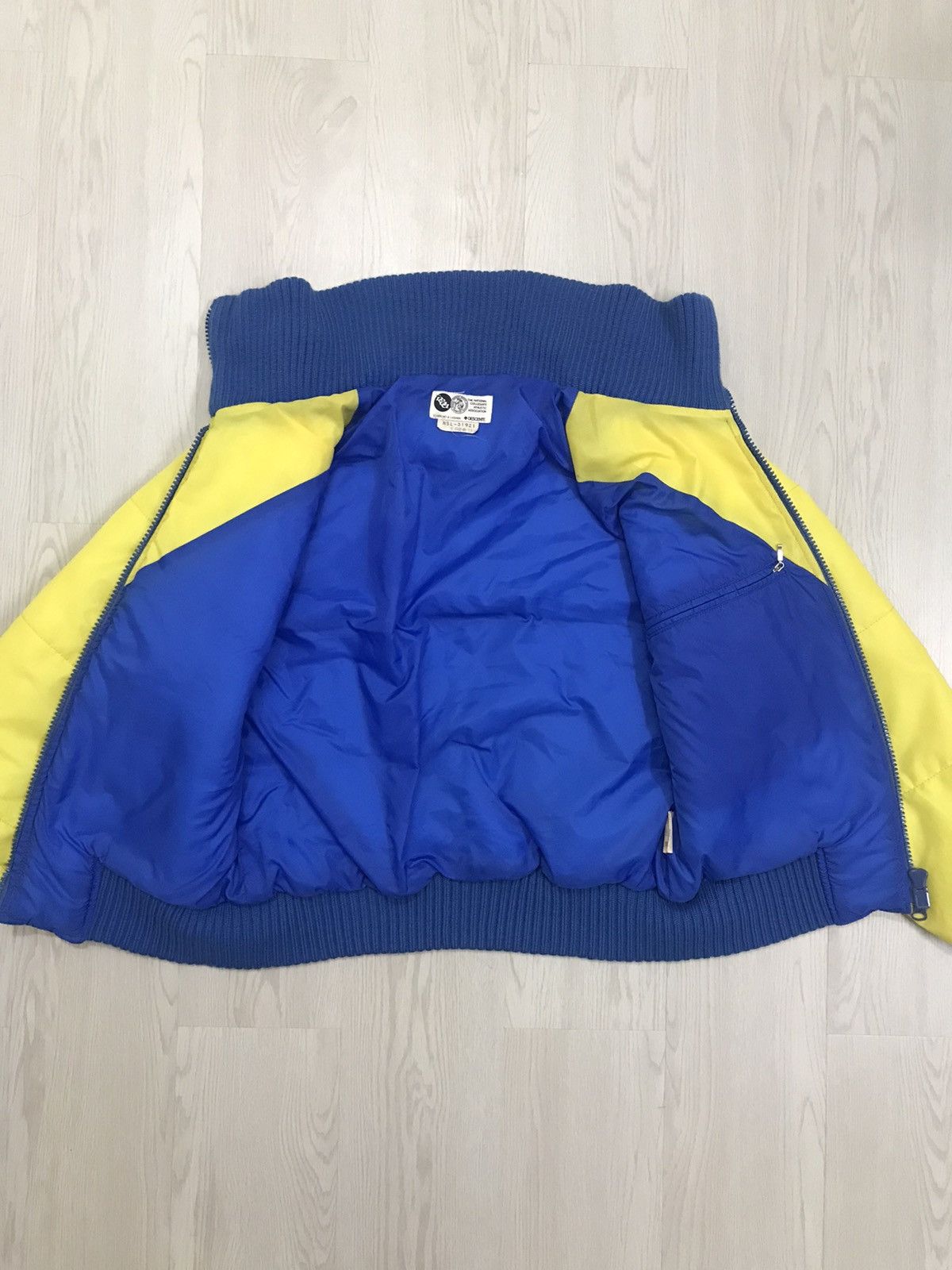 Descente × Vintage 💥RARE💥 Vintage NCAA UCLA Bomber Jacket Descente Size US S / EU 44-46 / 1 - 9 Thumbnail