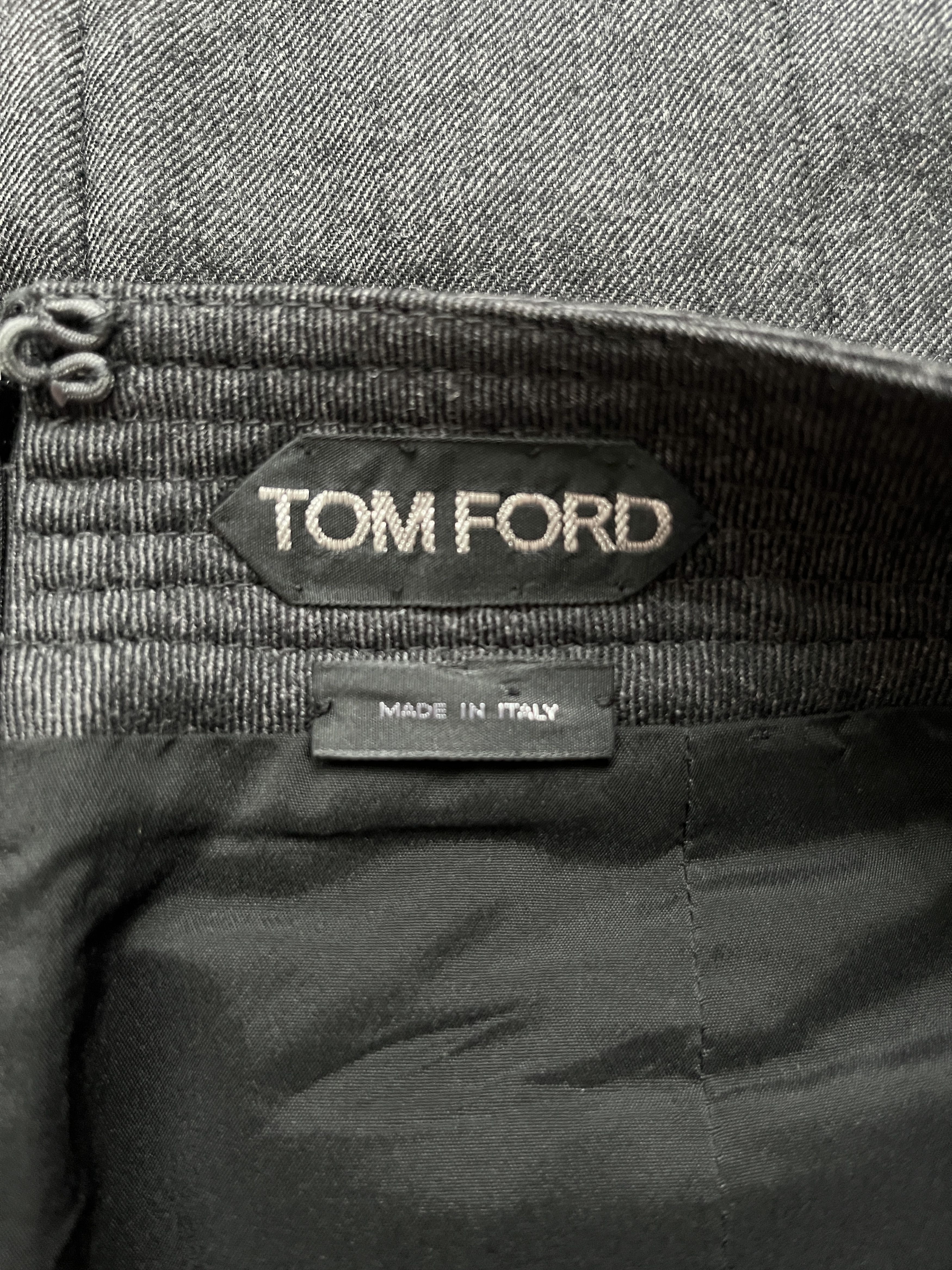 Tom Ford ⚡️QUICK SALE⚡️Tom Ford Dark Grey Slim Skirt with Split Size 25" / US 0 / IT 36 - 3 Thumbnail