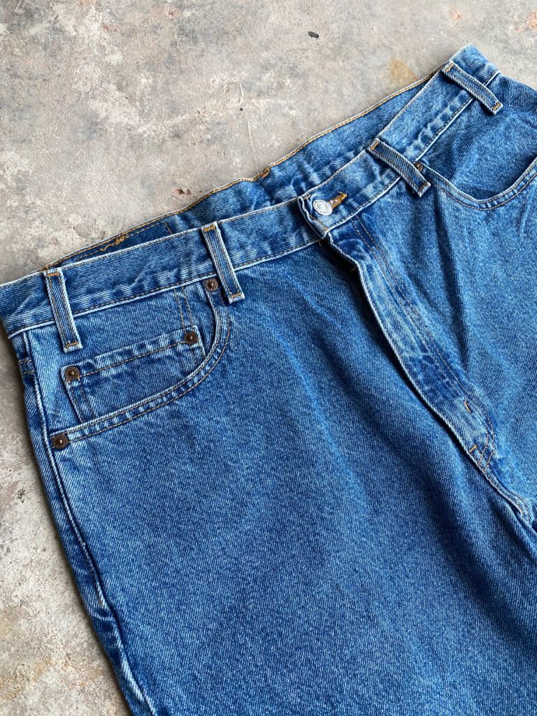 Levi's Vintage Clothing Vintage 90s Light Wash Levi's Jeans Relaxed Fix Size US 36 / EU 52 - 7 Thumbnail