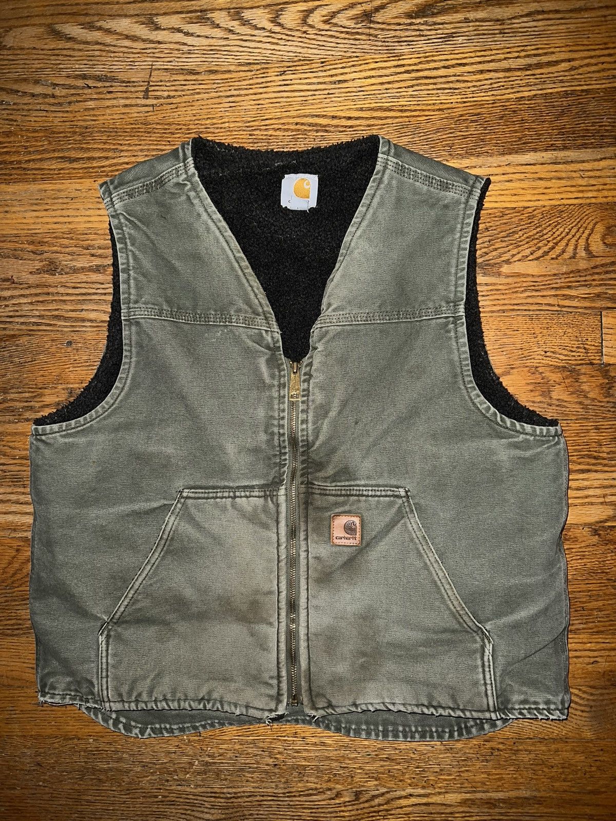 Carhartt Vintage Carhartt Sunfaded Green Sherpa Lined Vest Size US L / EU 52-54 / 3 - 1 Thumbnail