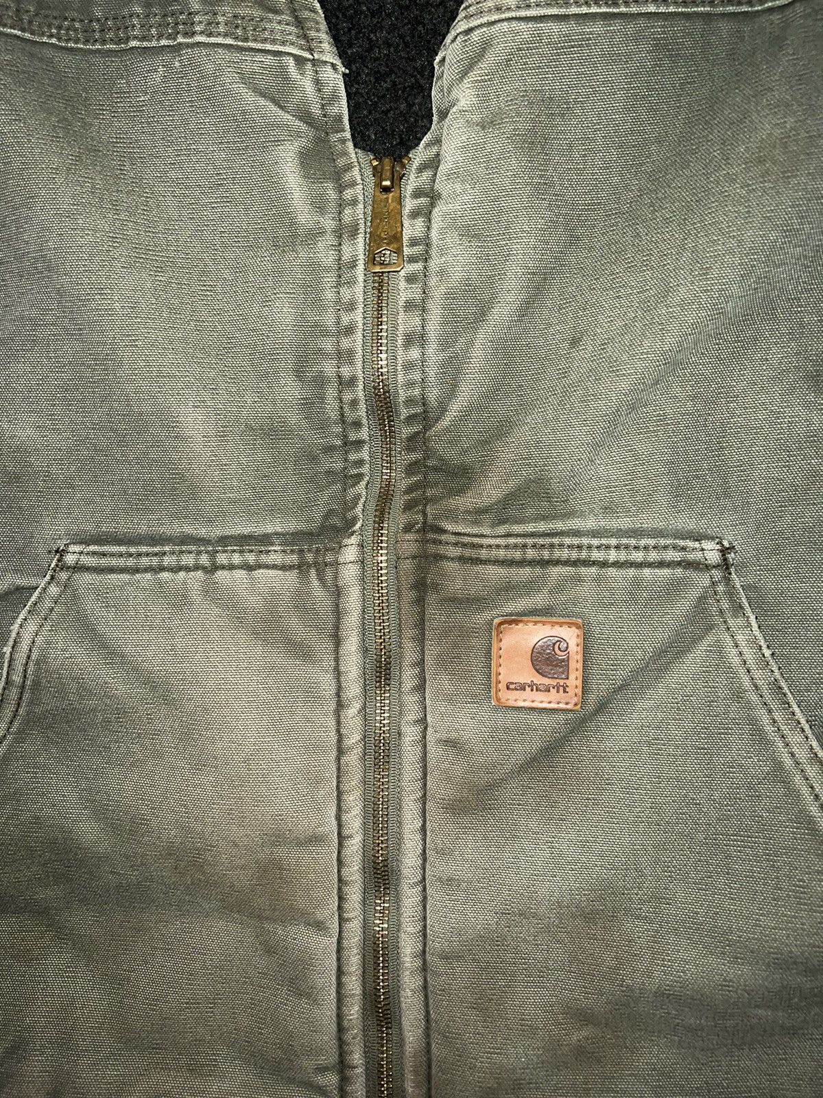 Carhartt Vintage Carhartt Sunfaded Green Sherpa Lined Vest Size US L / EU 52-54 / 3 - 2 Thumbnail