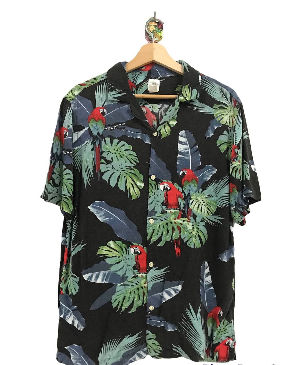 H&M Men Summer Short Sleeve Hawaiian Tshirt