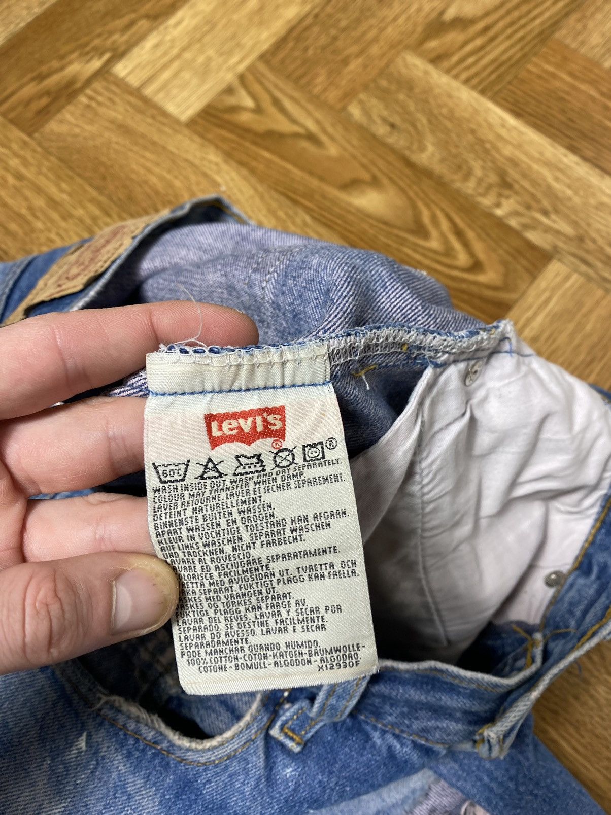 Levi's × Levi's Vintage Clothing × Vintage Vintage 90s Levis faded distressed jeans size 32/34 Size US 32 / EU 48 - 20 Thumbnail