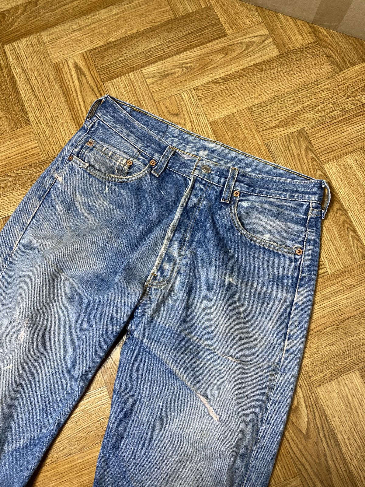 Levi's × Levi's Vintage Clothing × Vintage Vintage 90s Levis faded distressed jeans size 32/34 Size US 32 / EU 48 - 11 Thumbnail