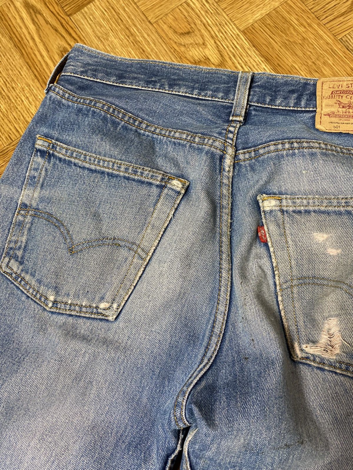 Levi's × Levi's Vintage Clothing × Vintage Vintage 90s Levis faded distressed jeans size 32/34 Size US 32 / EU 48 - 5 Thumbnail