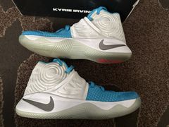 Kyrie 2 outlet christmas