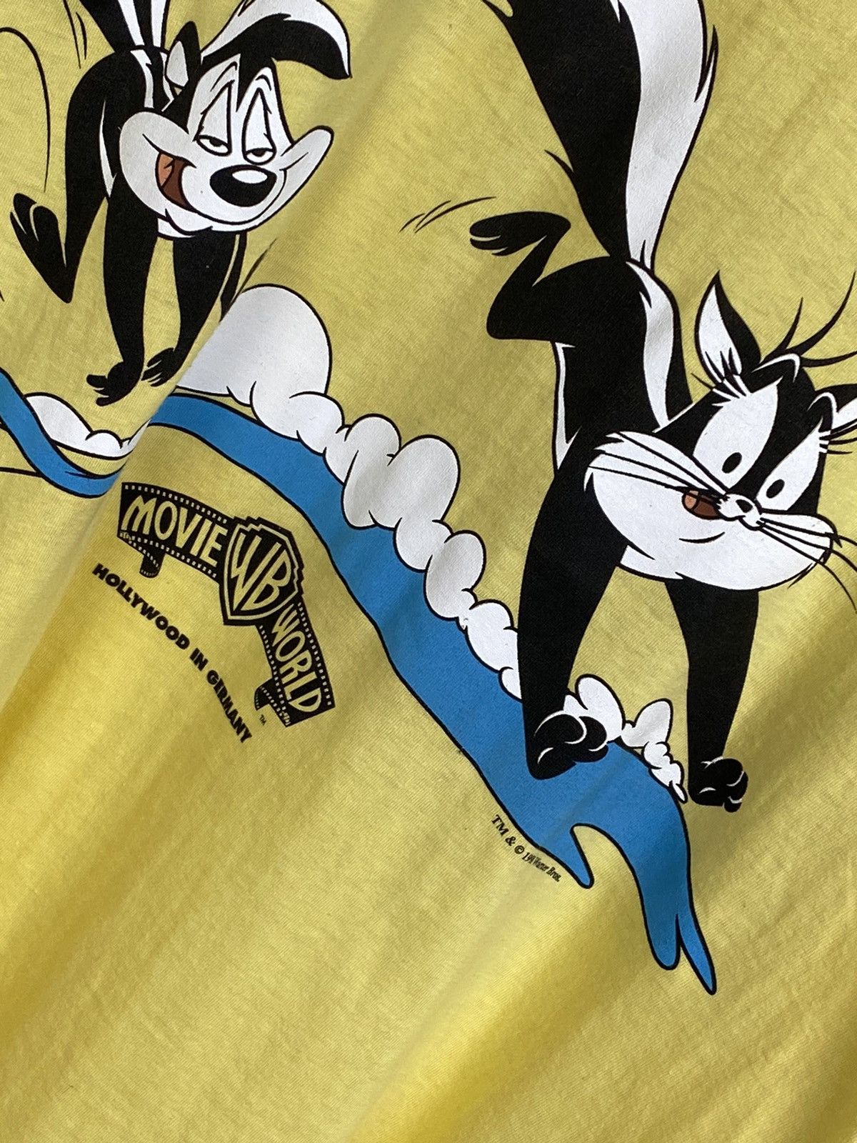 Vintage × Warner Bros Vintage Warner bros 1998 Hollywood in Germany Size US L / EU 52-54 / 3 - 10 Thumbnail