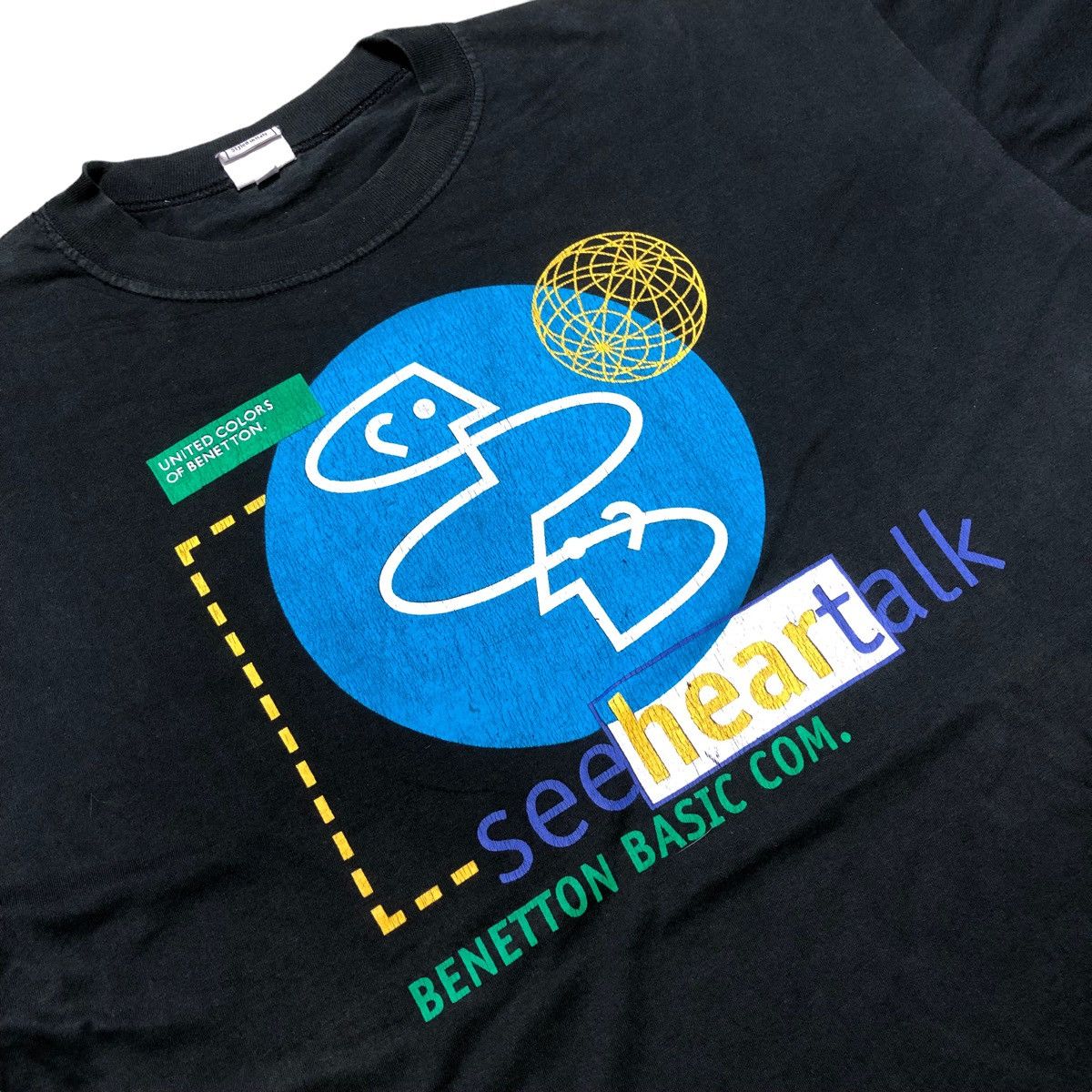 Vtg United Color Of Benetton Graphics Tshirt