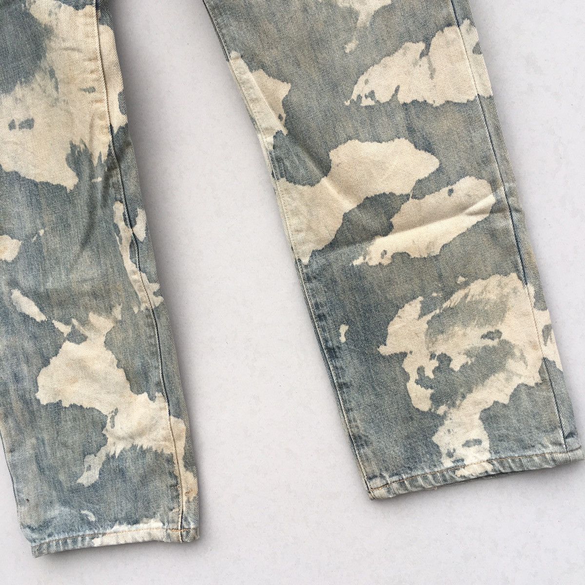 Japanese Brand × Vintage Vtg Japanese Brand Bleach White Camo Acid Wash Denim Pants Size US 31 - 7 Thumbnail