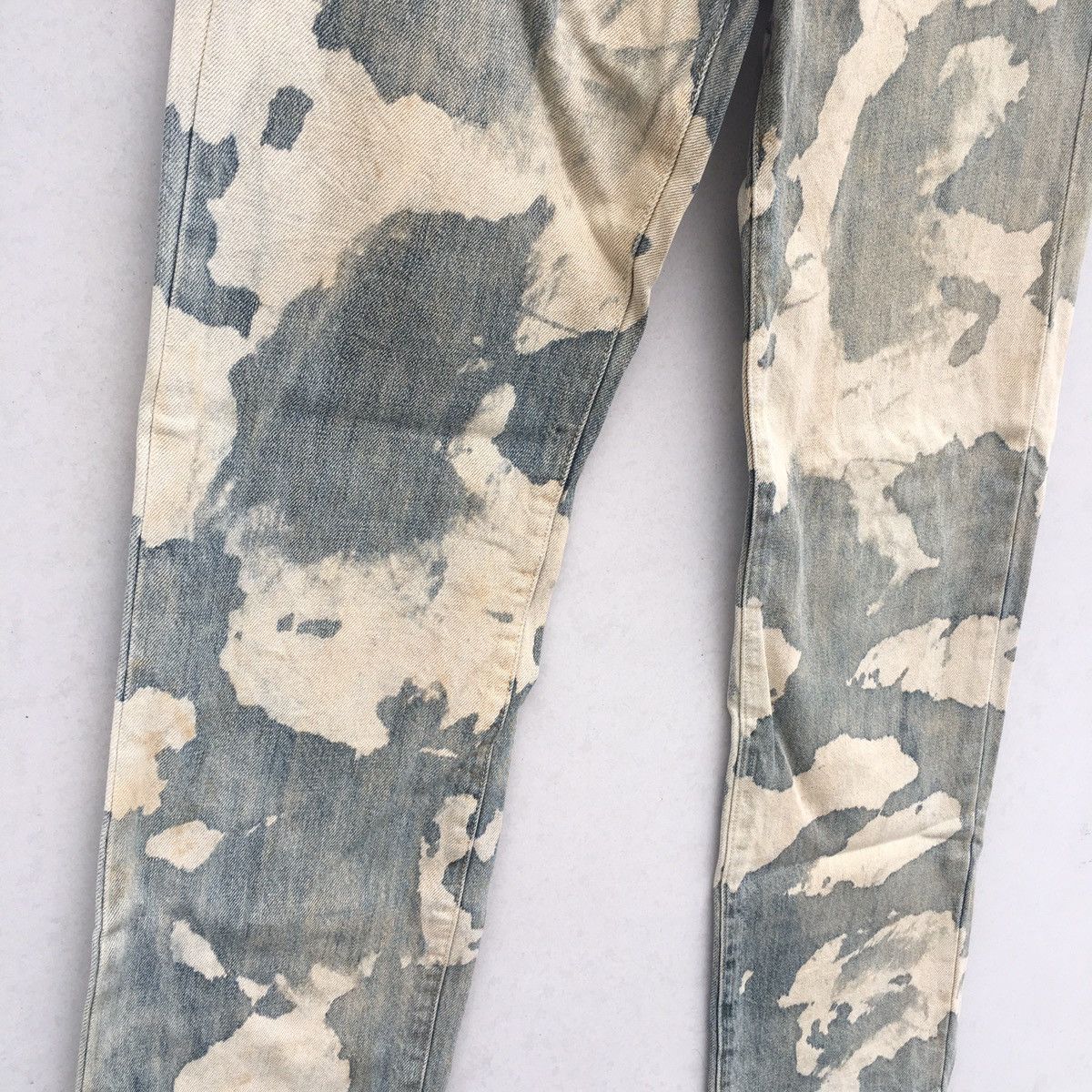 Japanese Brand × Vintage Vtg Japanese Brand Bleach White Camo Acid Wash Denim Pants Size US 31 - 6 Thumbnail