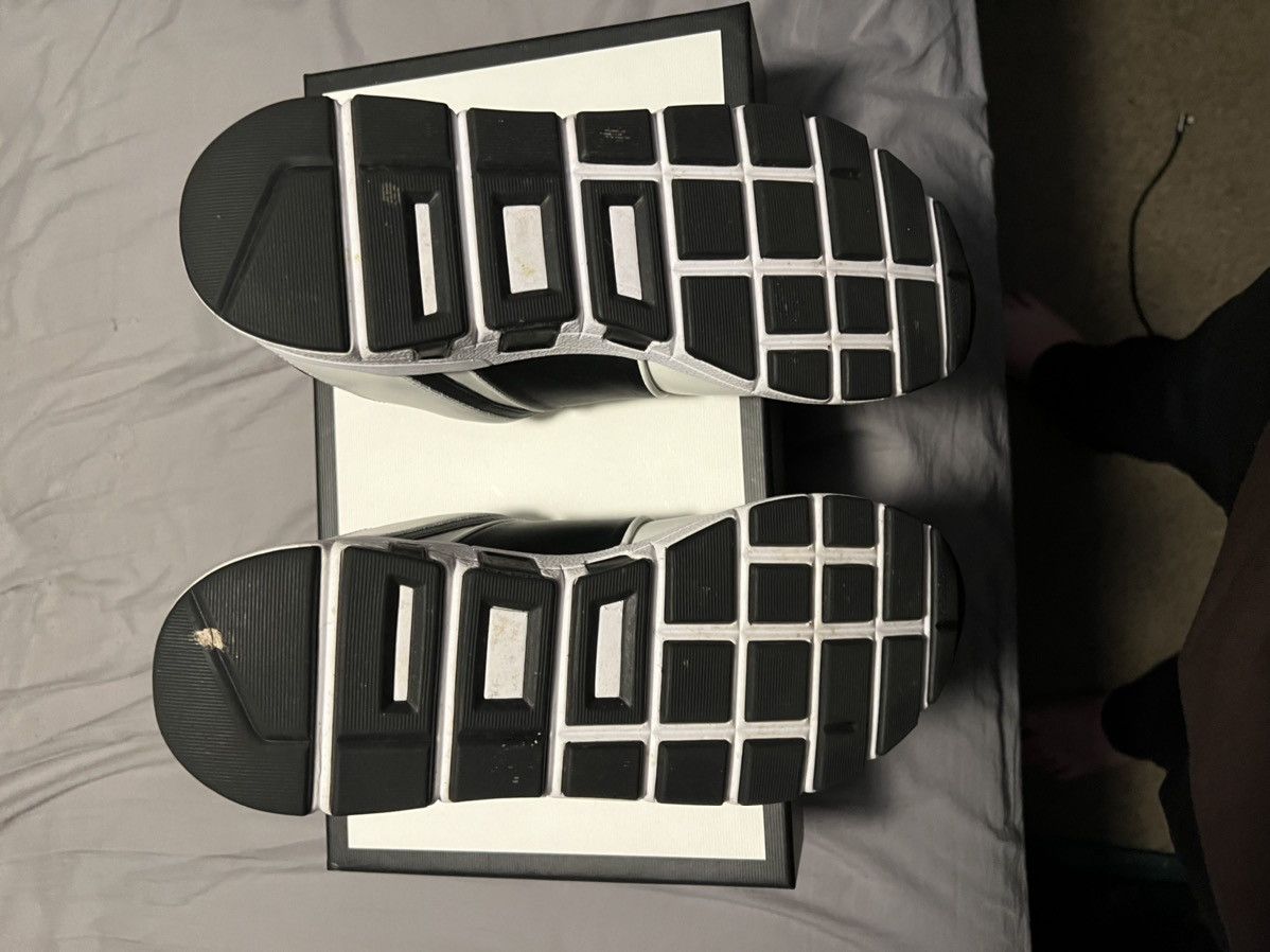 Gucci Black and White Gucci Shoes Size US 9.5 / EU 42-43 - 5 Thumbnail