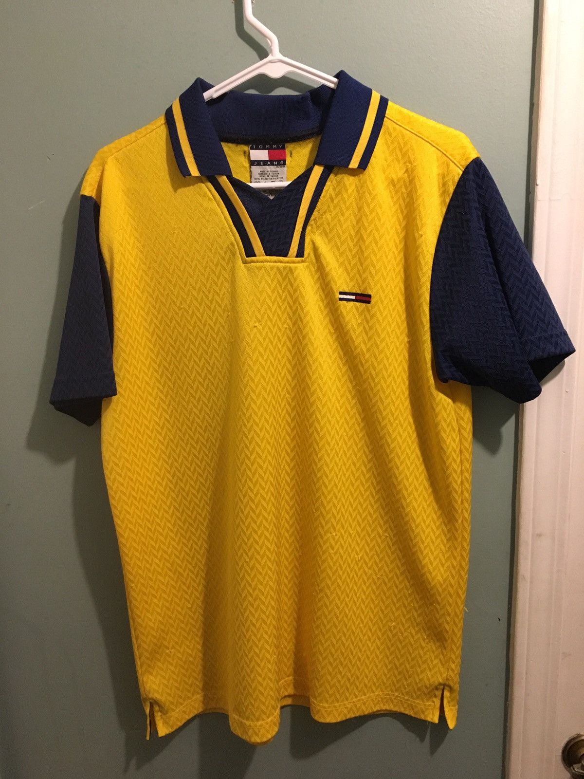 Tommy Hilfiger × Vintage Vintage Banana Tommy Jeans Soccer Jersey Size US M / EU 48-50 / 2 - 1 Thumbnail