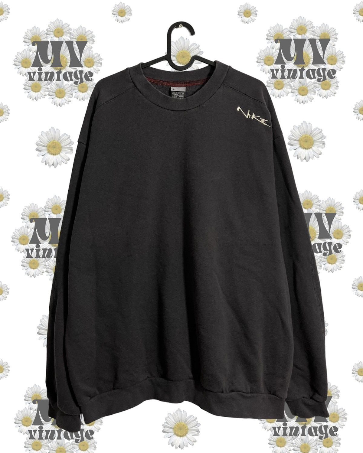 Nike 90s Vintage Embroidered Small Monogram Classic