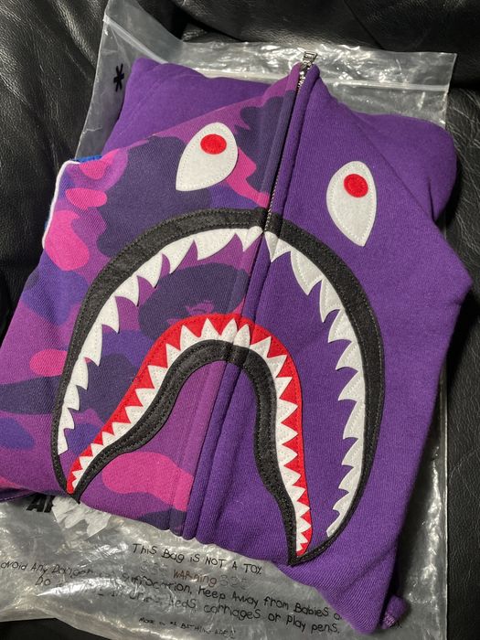 Bape Shark Embroidery Shark Hoodie - Medium - Brand New! 100% Genuine