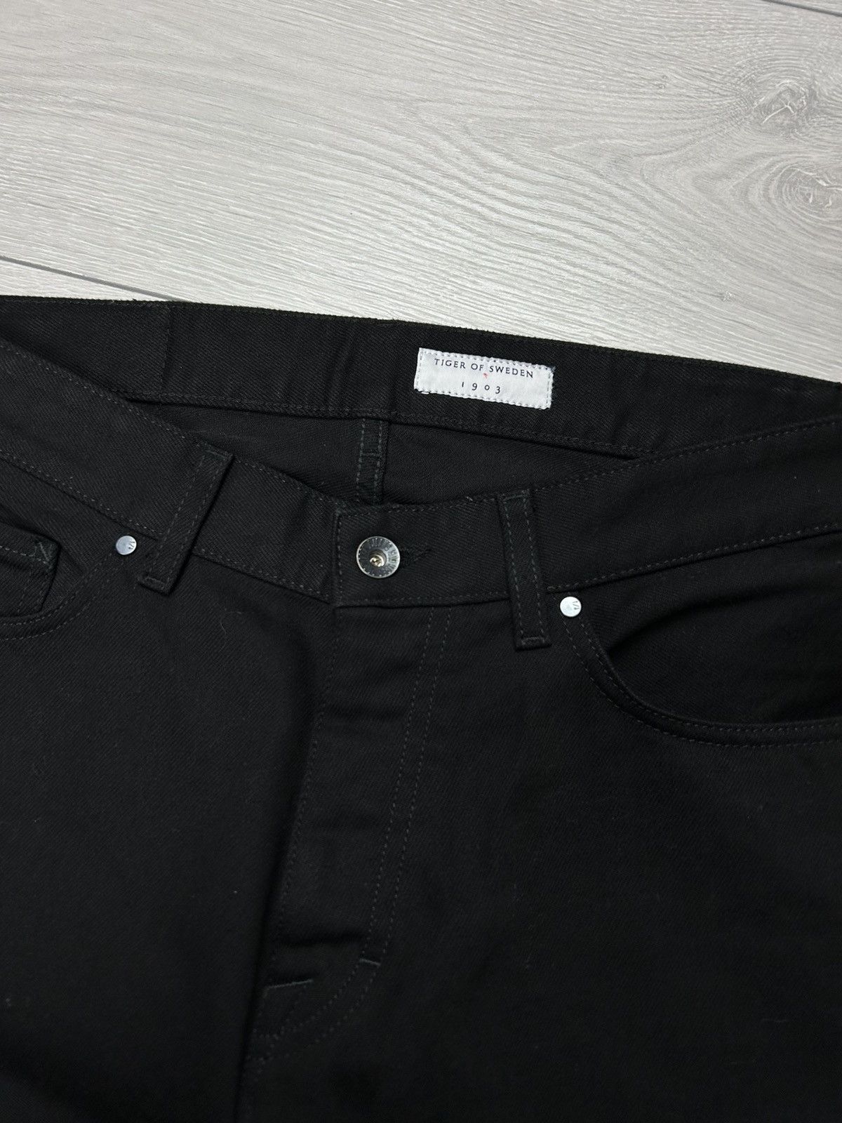 Tiger of Sweden Tiger of Sweden Nico Black Jeans denim 31/32 Size US 31 - 8 Thumbnail