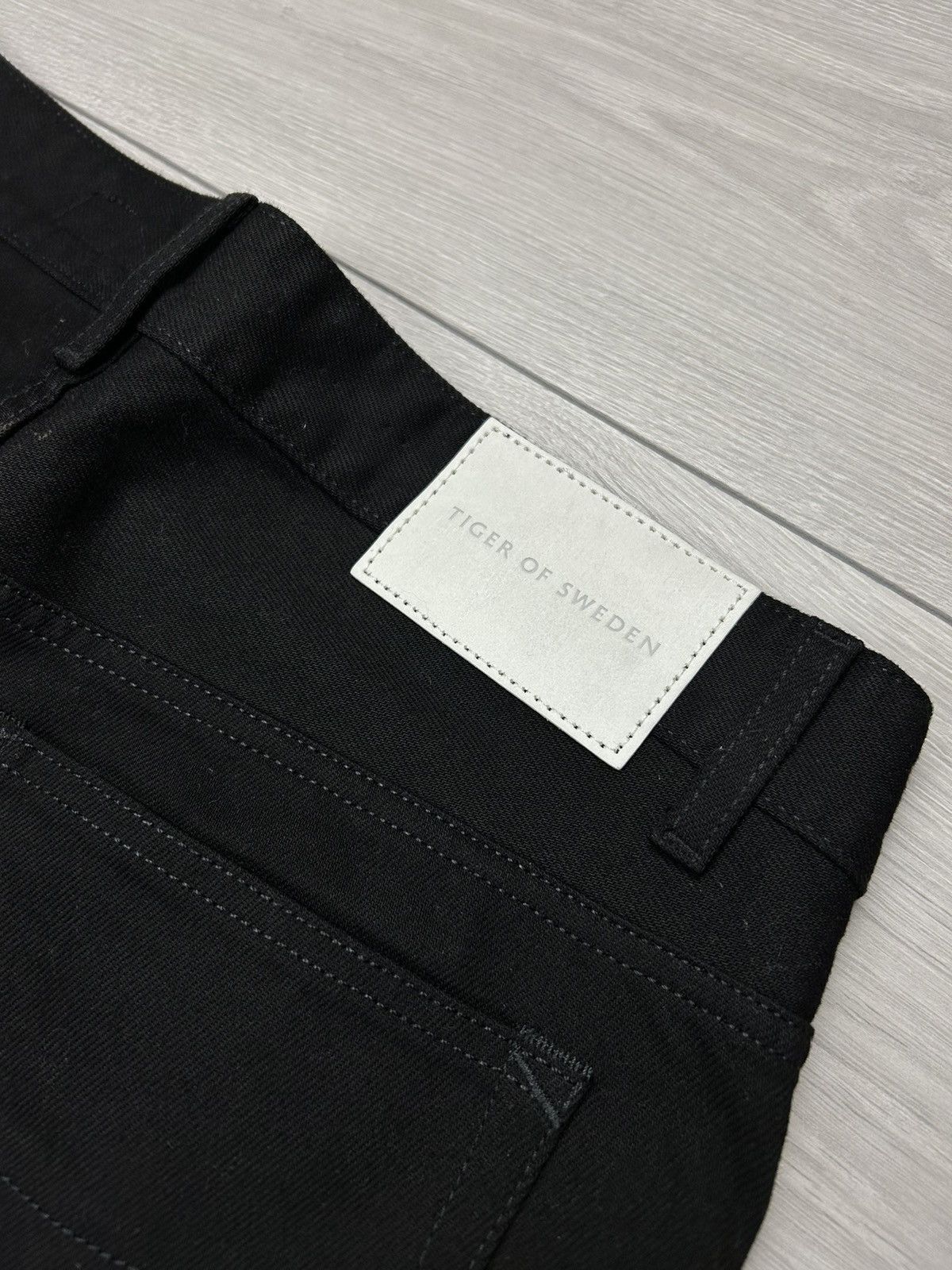 Tiger of Sweden Tiger of Sweden Nico Black Jeans denim 31/32 Size US 31 - 6 Thumbnail
