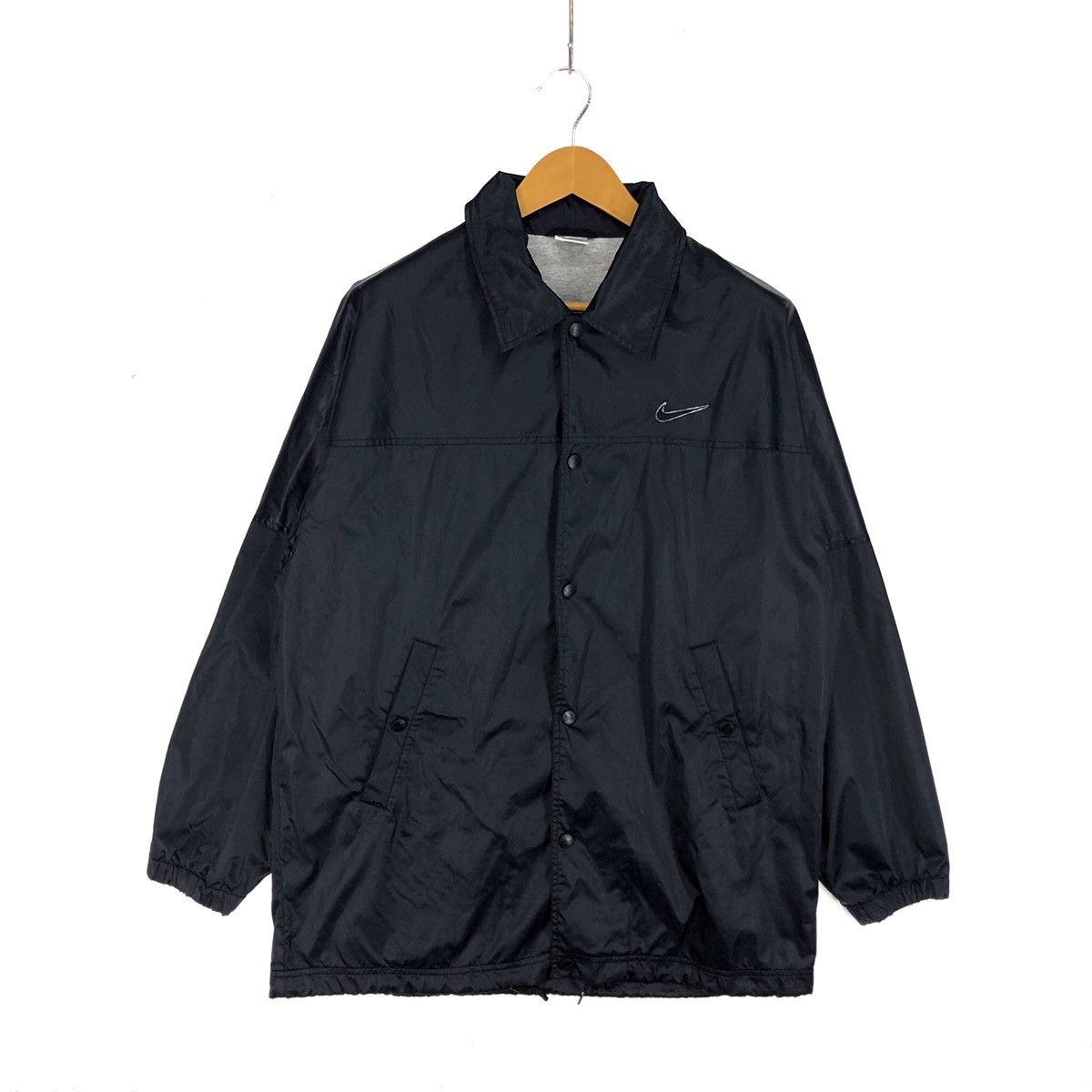 Nike 90s Vintage NIKE SILVER TAG Nylon Jacket #2466-86 Size US L / EU 52-54 / 3 - 1 Thumbnail