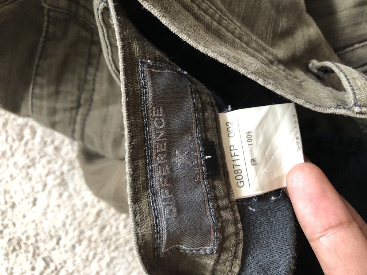 Japanese Brand 1990s Difference Rupert Ankle Zipper Flare Cargo Pant Size US 30 / EU 46 - 11 Thumbnail