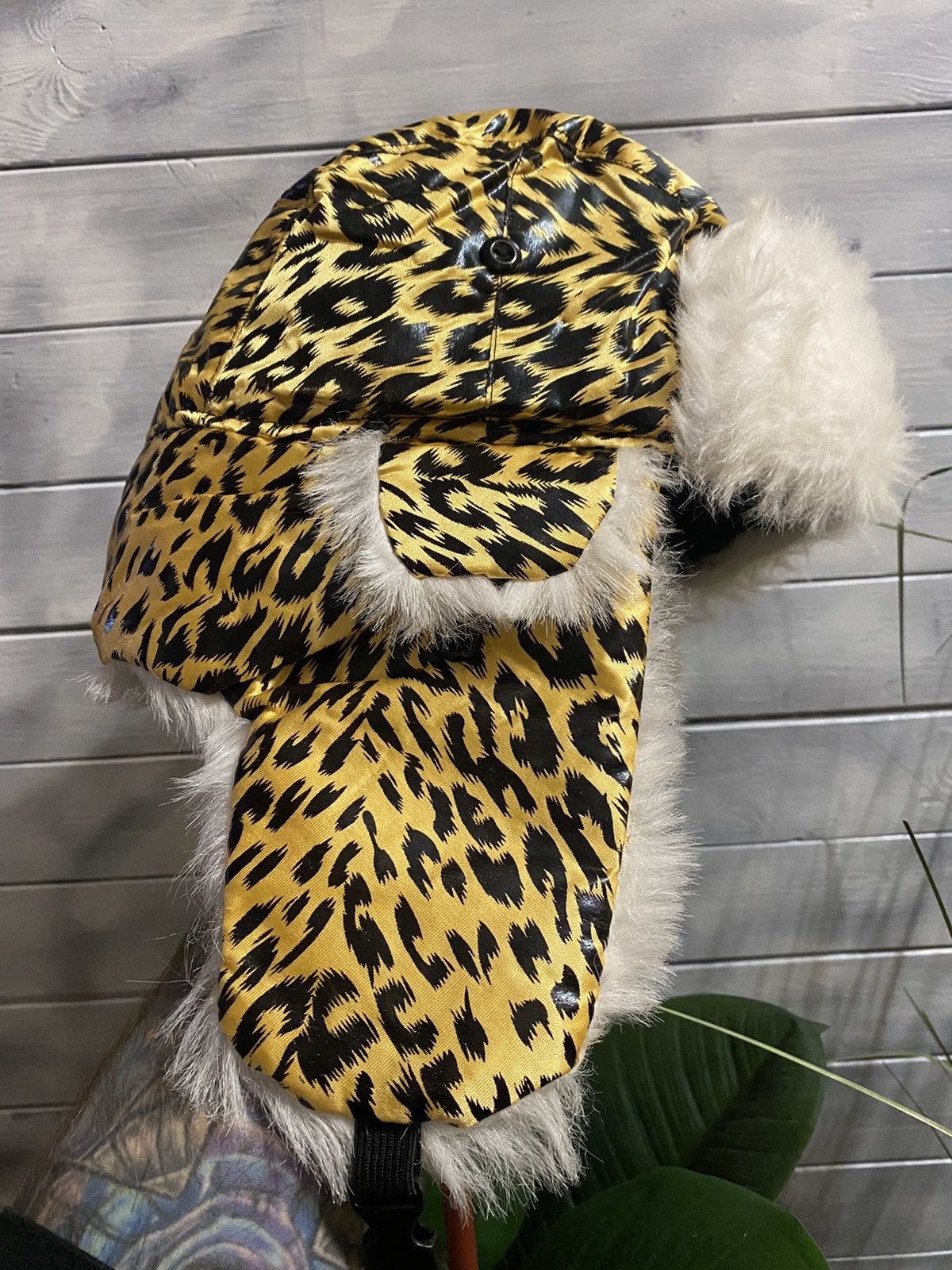 Japanese Brand Rare Leopard style hat FUZZY YSHANKA Y2K. Size ONE SIZE - 1 Thumbnail