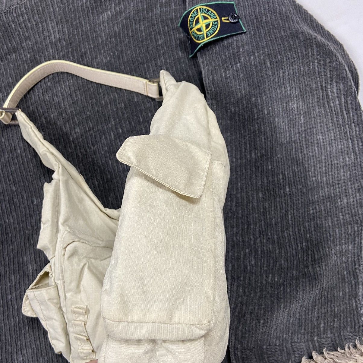 Buffalo London ARCHIVE BUFFALO MULTIPOCKET BONDAGE BAGUETTE BAG - № 6032 Size ONE SIZE - 8 Thumbnail