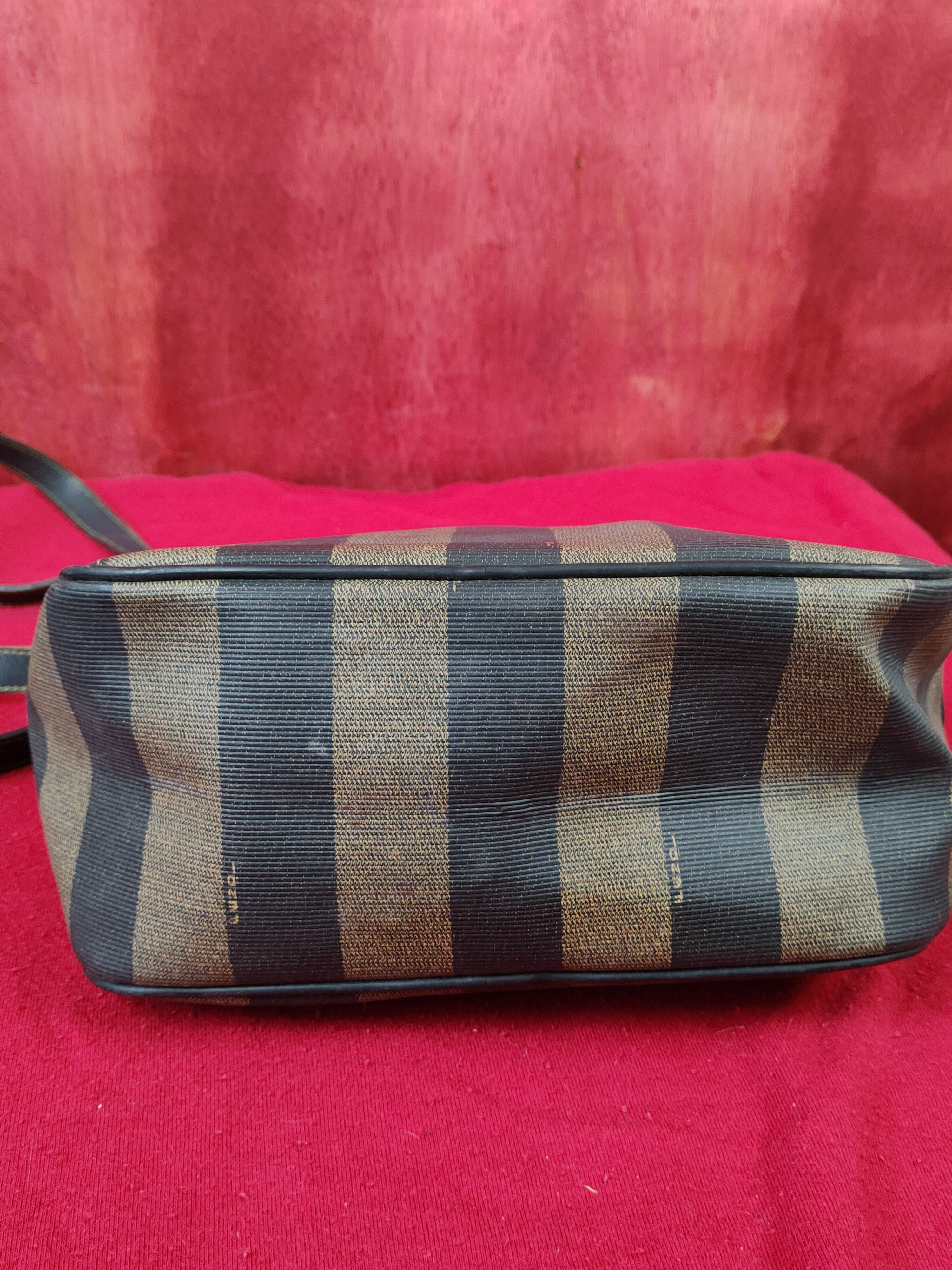 Fendi Fendi monogram sling Shoulder Bag #SB027 Size ONE SIZE - 9 Thumbnail
