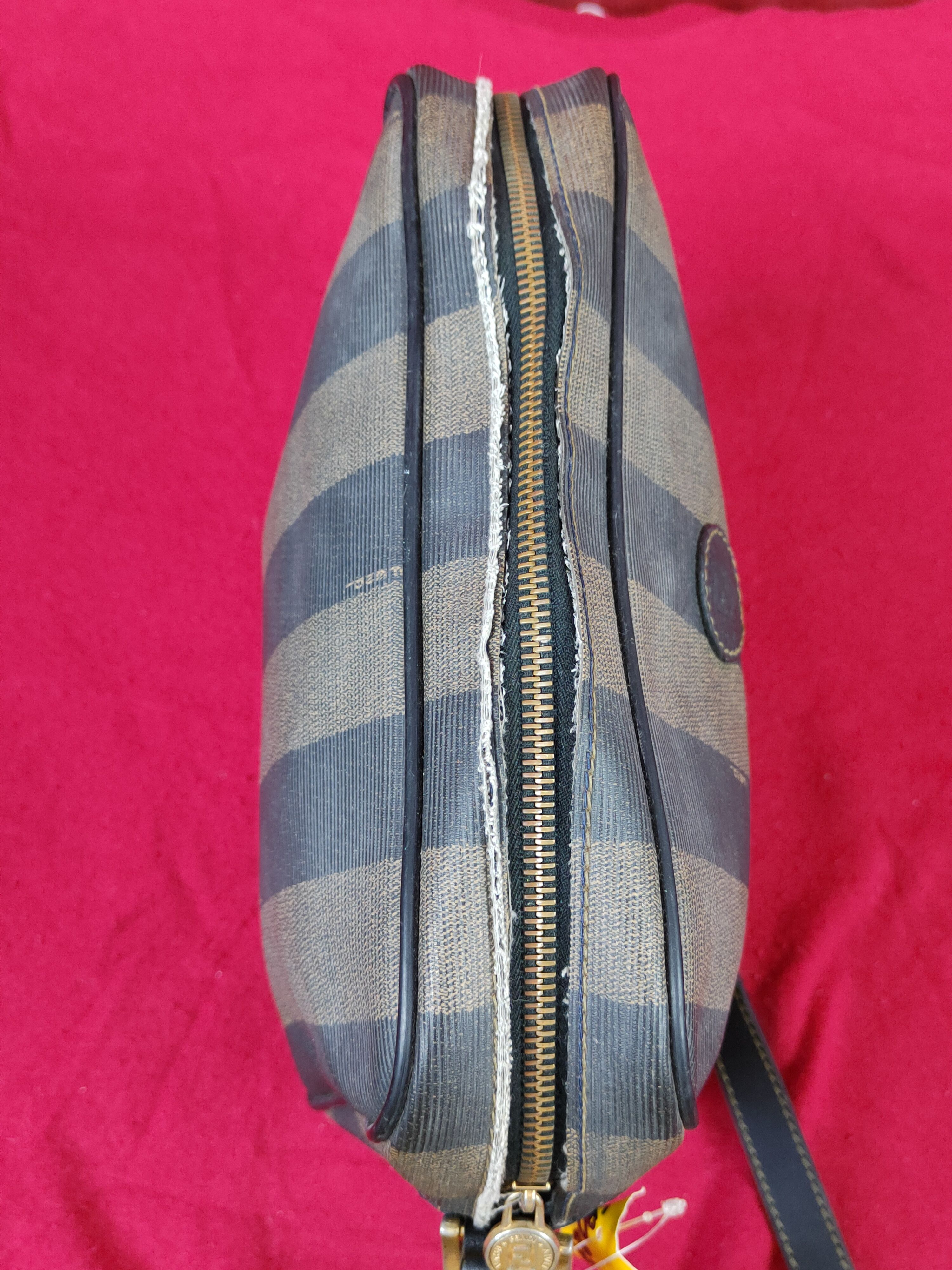 Fendi Fendi monogram sling Shoulder Bag #SB027 Size ONE SIZE - 17 Thumbnail