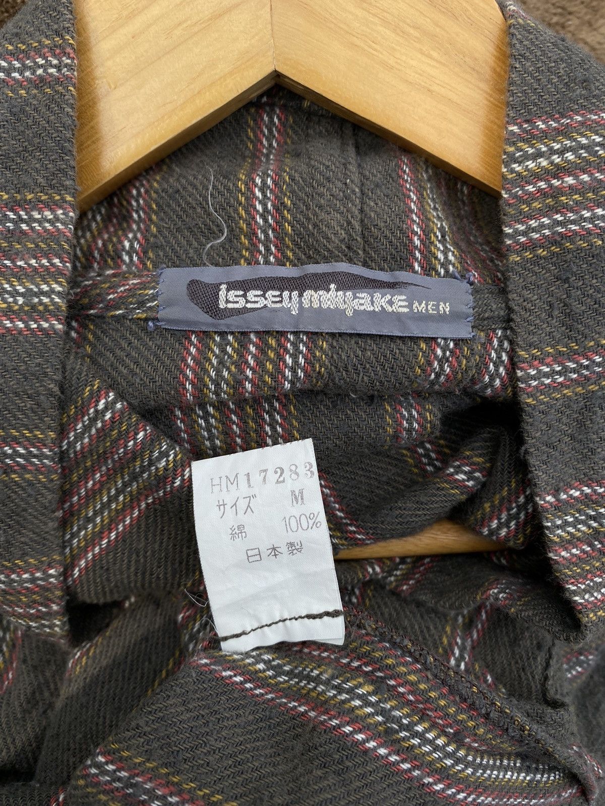 Issey Miyake Sale ! ISSEY MIYAKE nice shirt Size US M / EU 48-50 / 2 - 11 Thumbnail