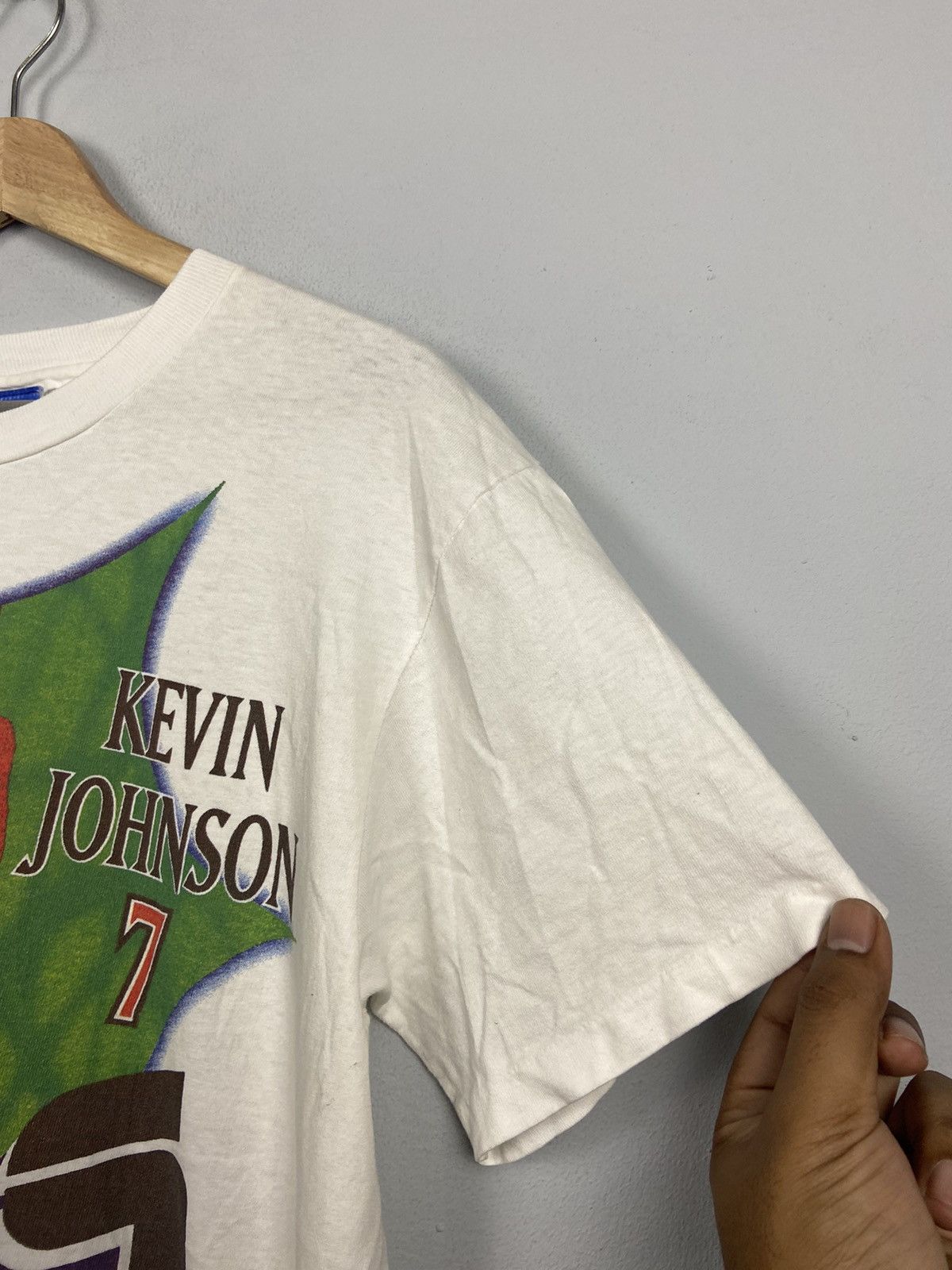 NBA × Vintage Vintage 90s Kevin Johnson Pheonix Suns Legendry ConverseTee Size US M / EU 48-50 / 2 - 5 Thumbnail