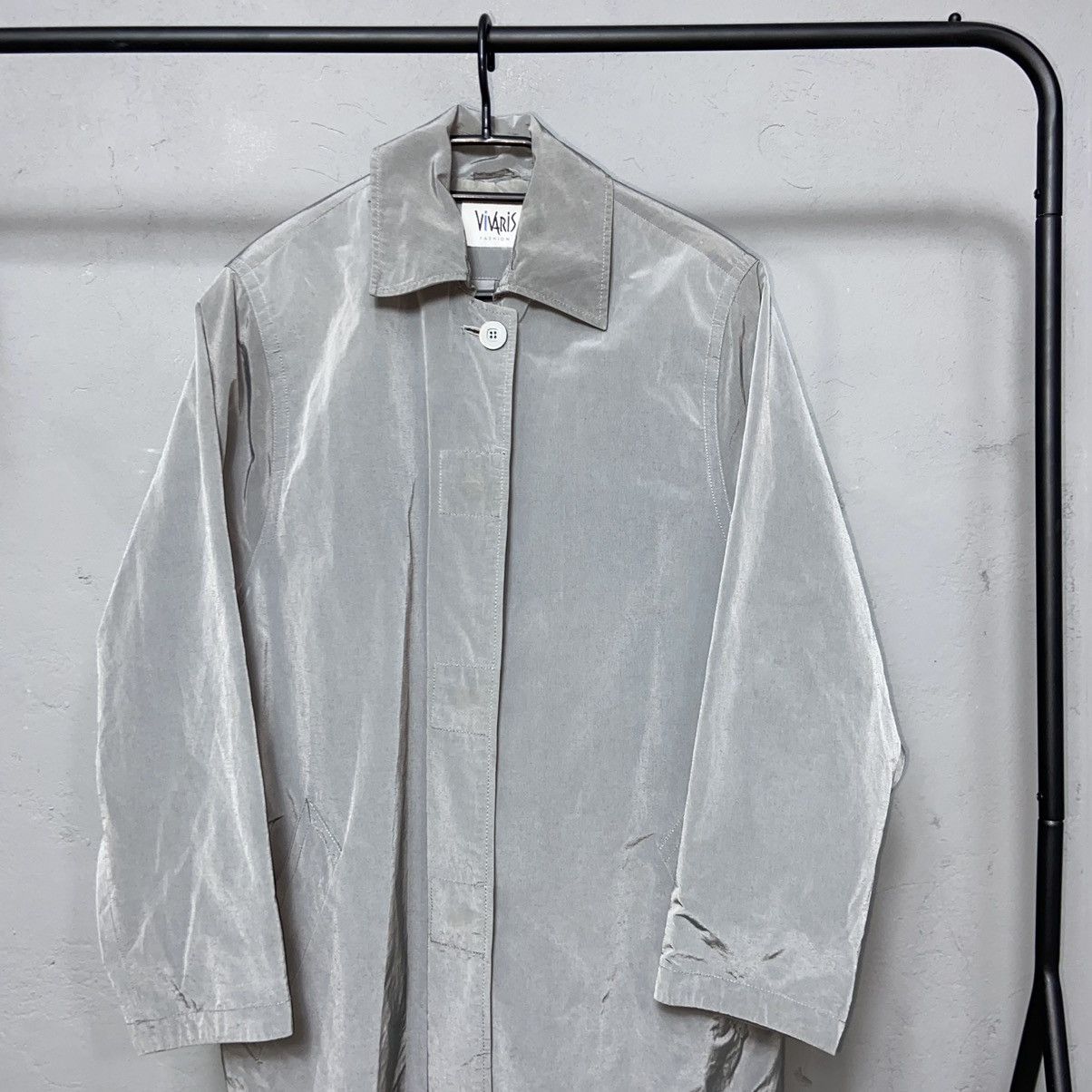 Vintage 1990s ARCHIVE VIVARIS REFLECTIVE NYLON TRENCH COAT - № 2063 Size US L / EU 52-54 / 3 - 3 Thumbnail