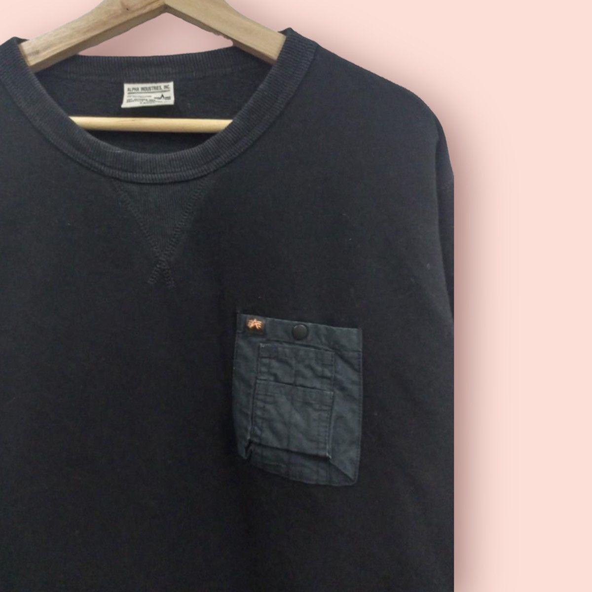 Alpha Industries × Voodoo Tactical VINTAGE ALPHA INDUSTRIES CREWNECK POCKET SWEATER Size US L / EU 52-54 / 3 - 6 Thumbnail
