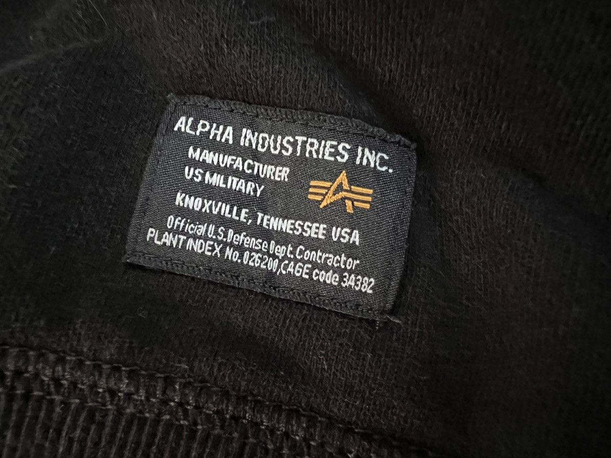Alpha Industries × Voodoo Tactical VINTAGE ALPHA INDUSTRIES CREWNECK POCKET SWEATER Size US L / EU 52-54 / 3 - 8 Thumbnail