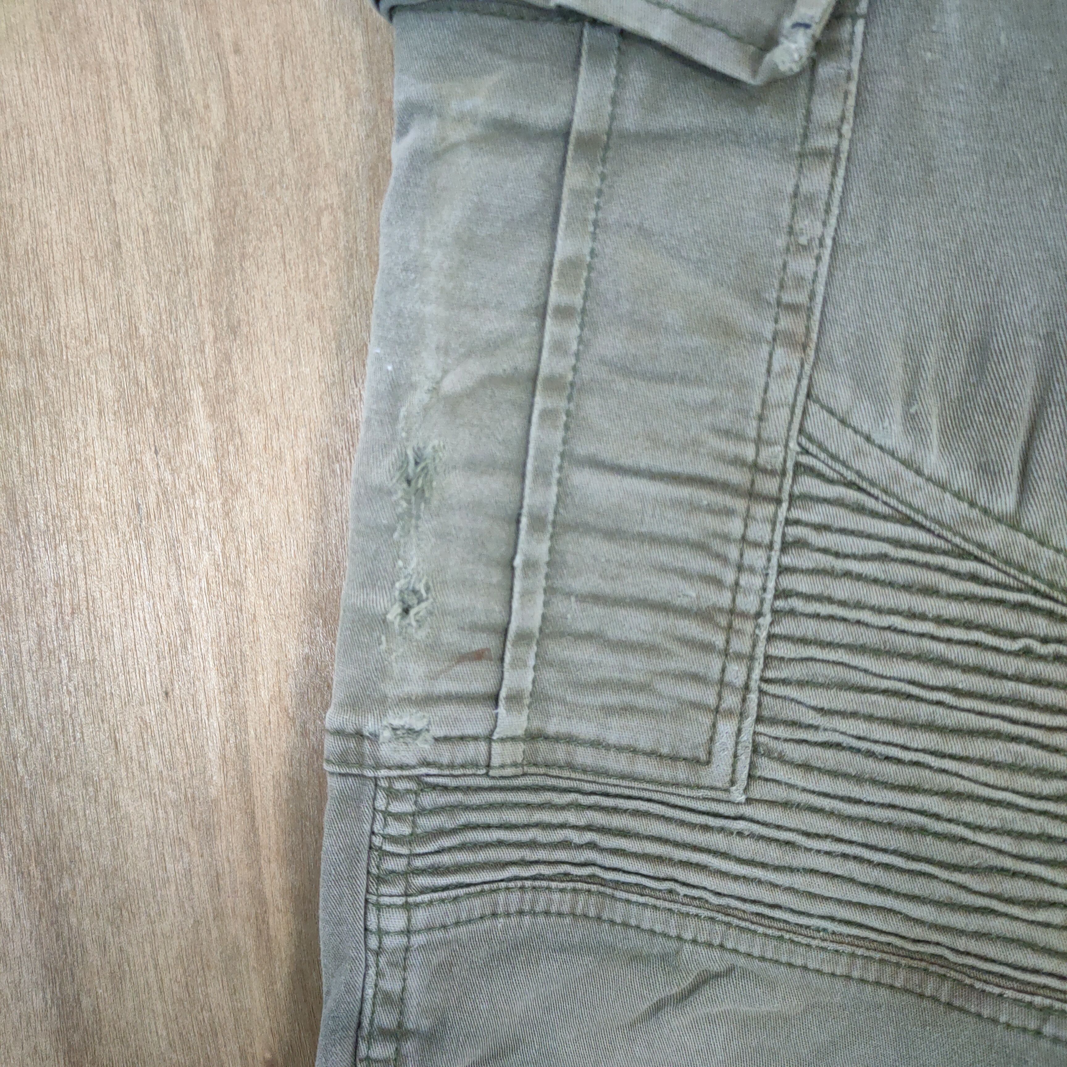 Japanese Brand VINTAGE JAPANESE FADED SKINNY CARGO PANTS Size US 29 - 12 Thumbnail