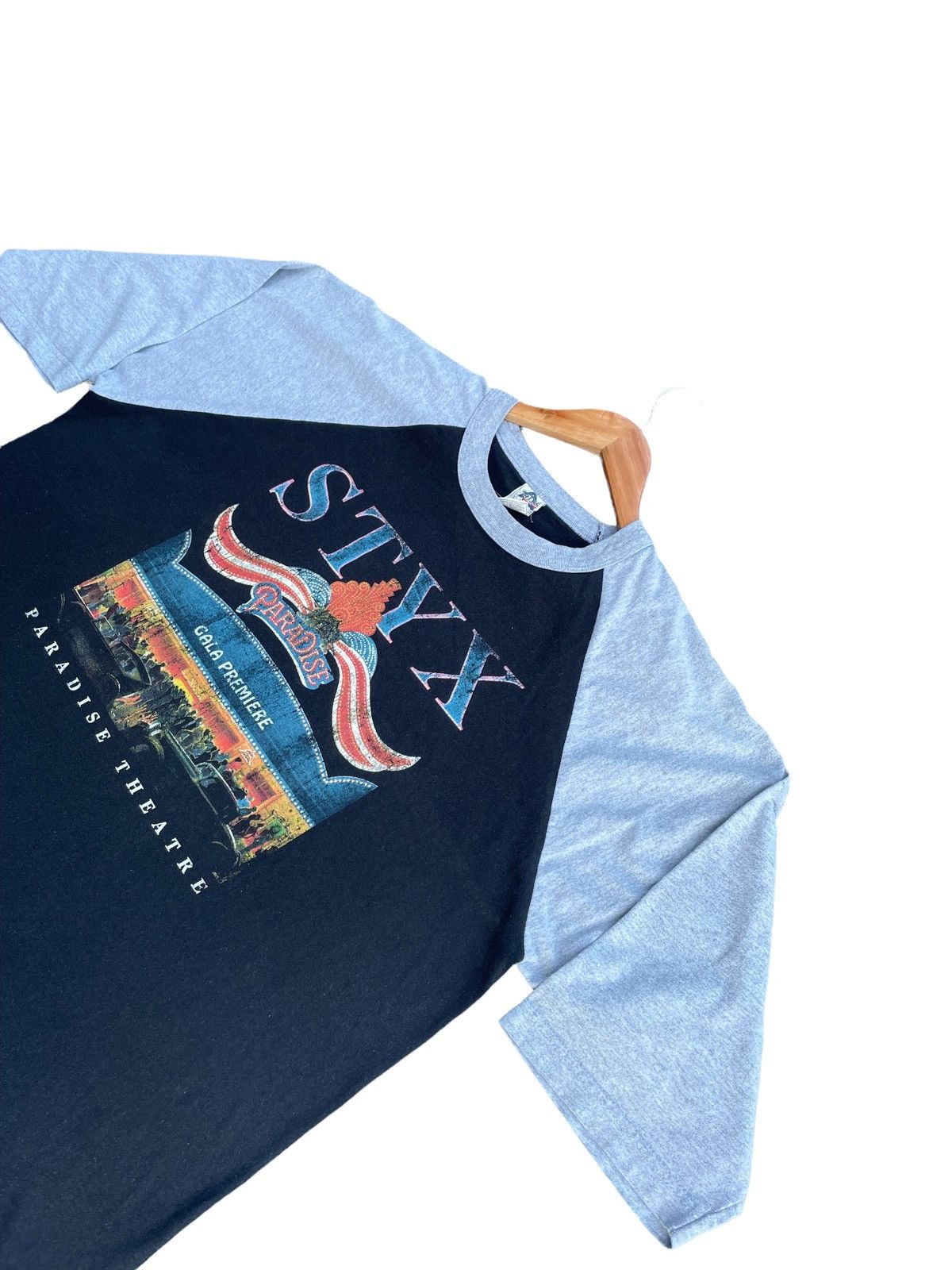 Band Tees Styx World Tour 1981 Raglan Tshirt Size US XL / EU 56 / 4 - 4 Thumbnail