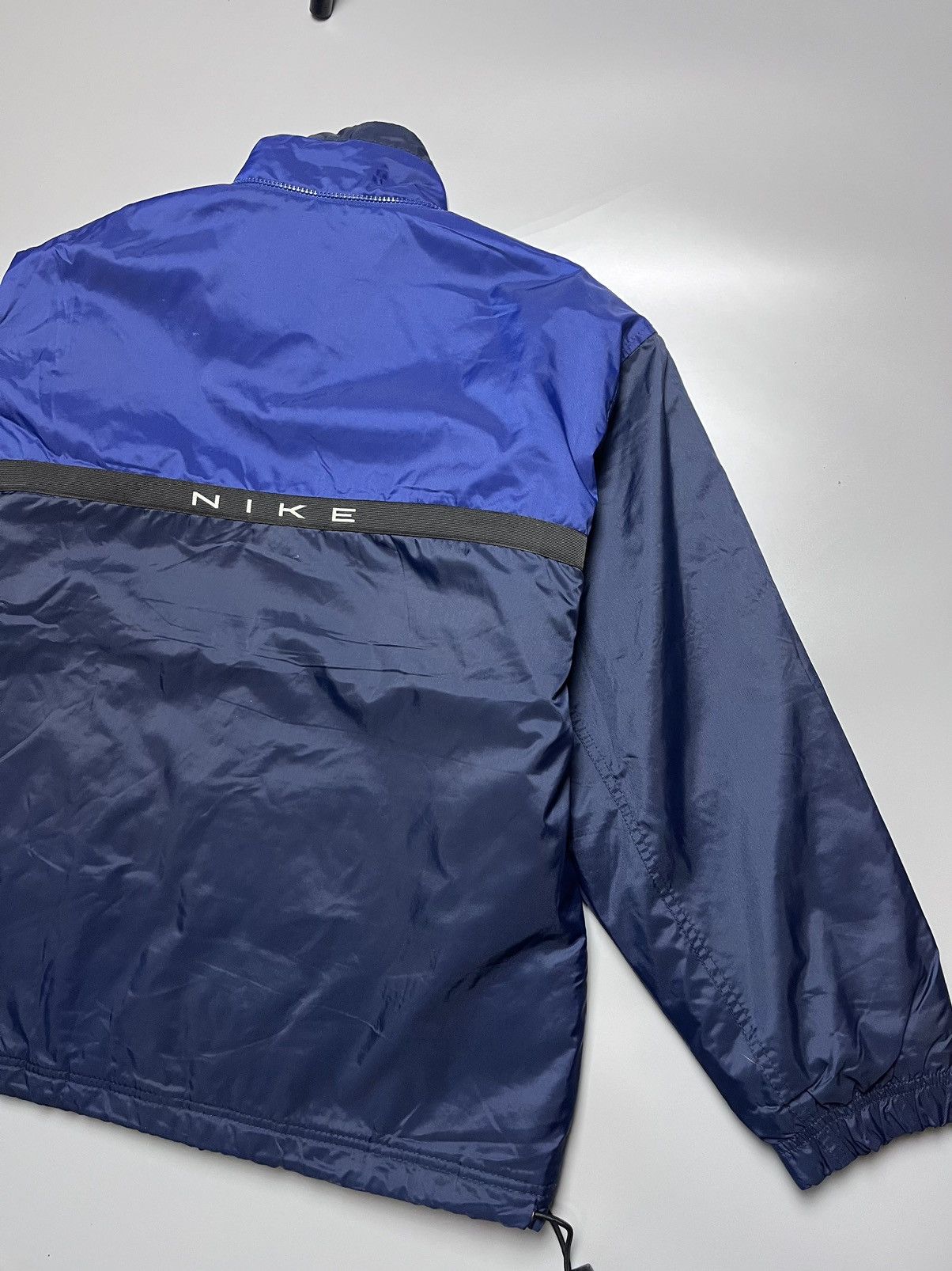 Nike Nike Vintage Nylon Mini Swoosh Logo Light Jacket Size US S / EU 44-46 / 1 - 11 Thumbnail