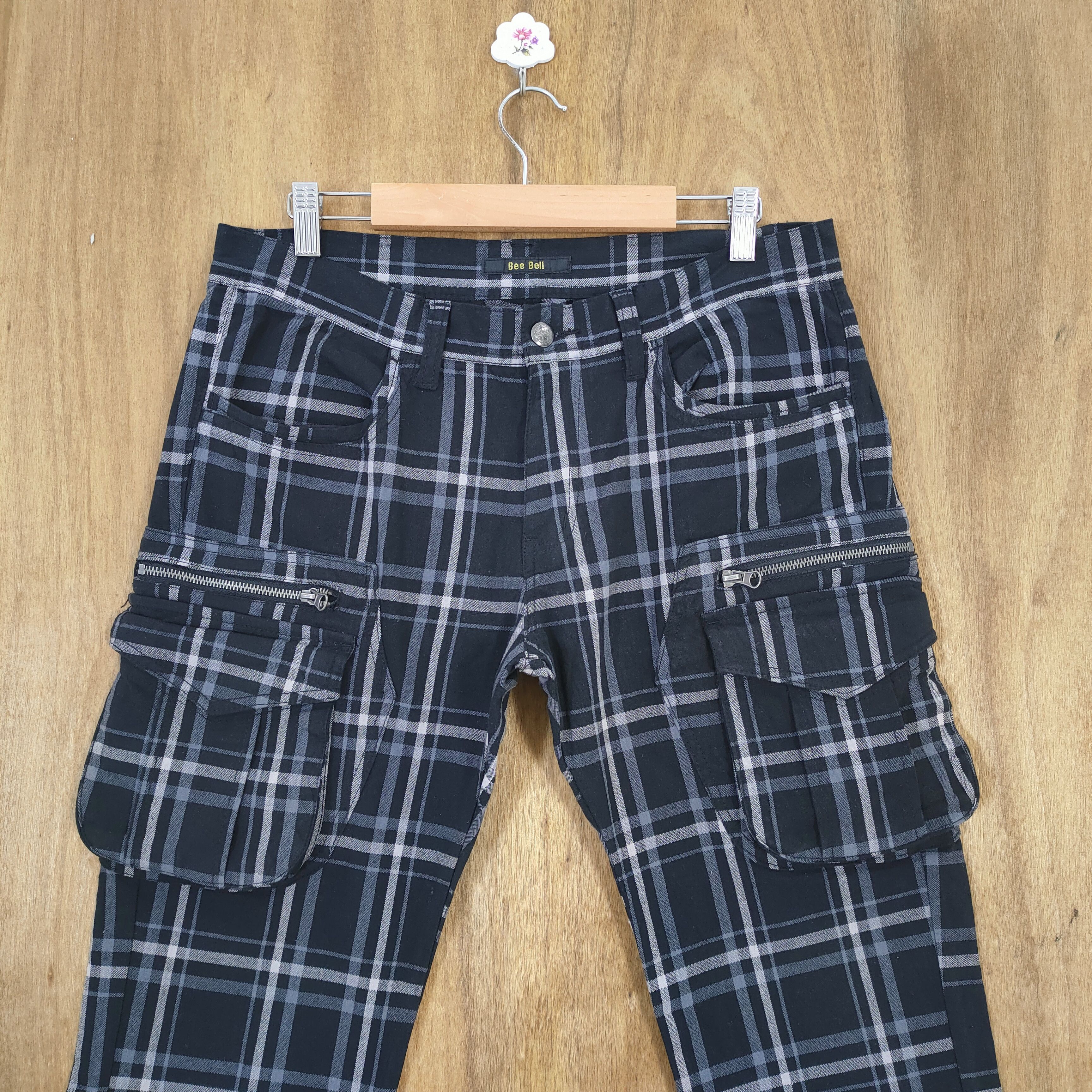 Japanese Brand #R2 BEE BELL BLACK WHITE CHECKERED CARGO PANTS Size US 33 - 2 Thumbnail
